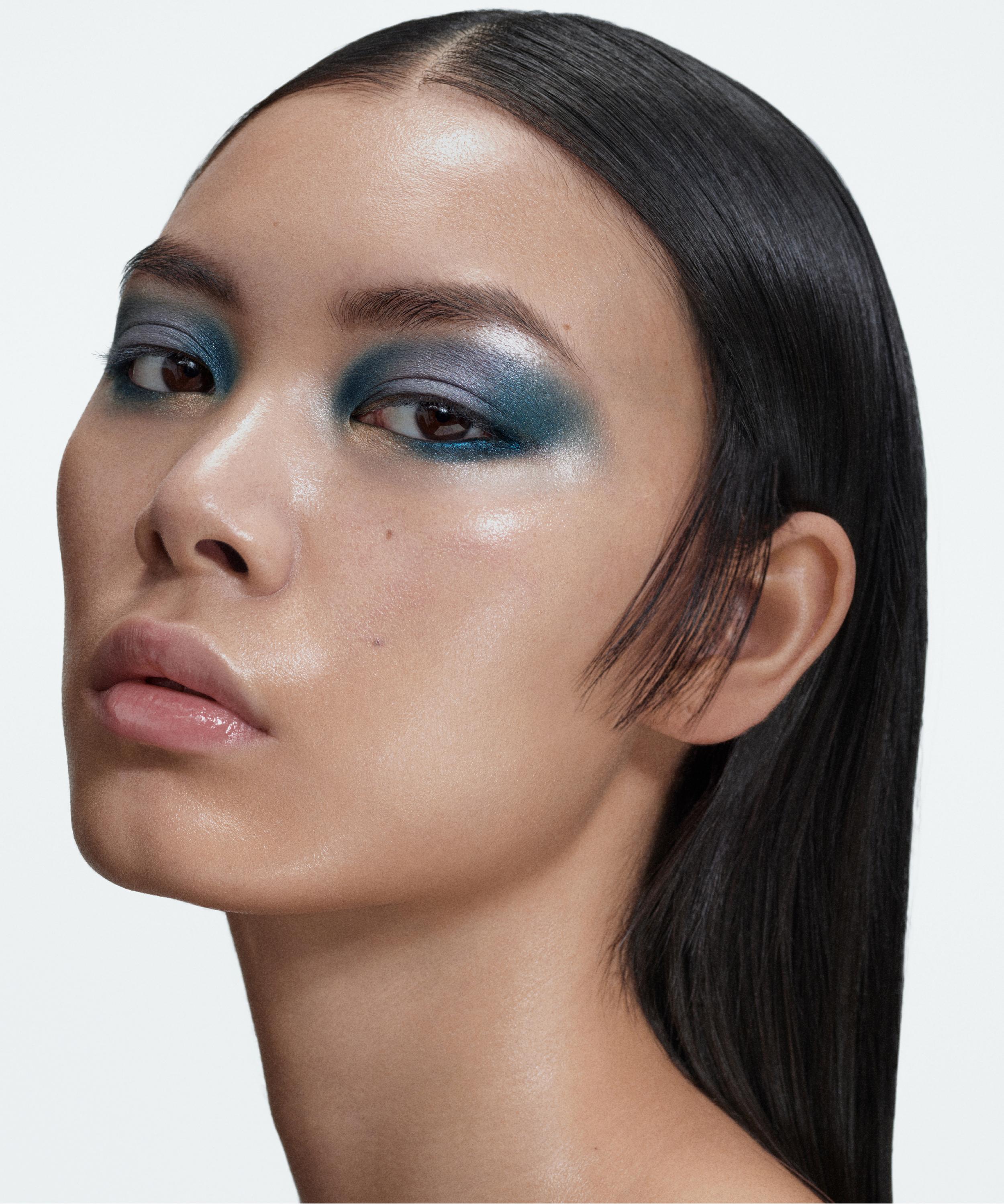 Byredo - Mineralscapes Eyeshadow Palette 18 Colours image number 4