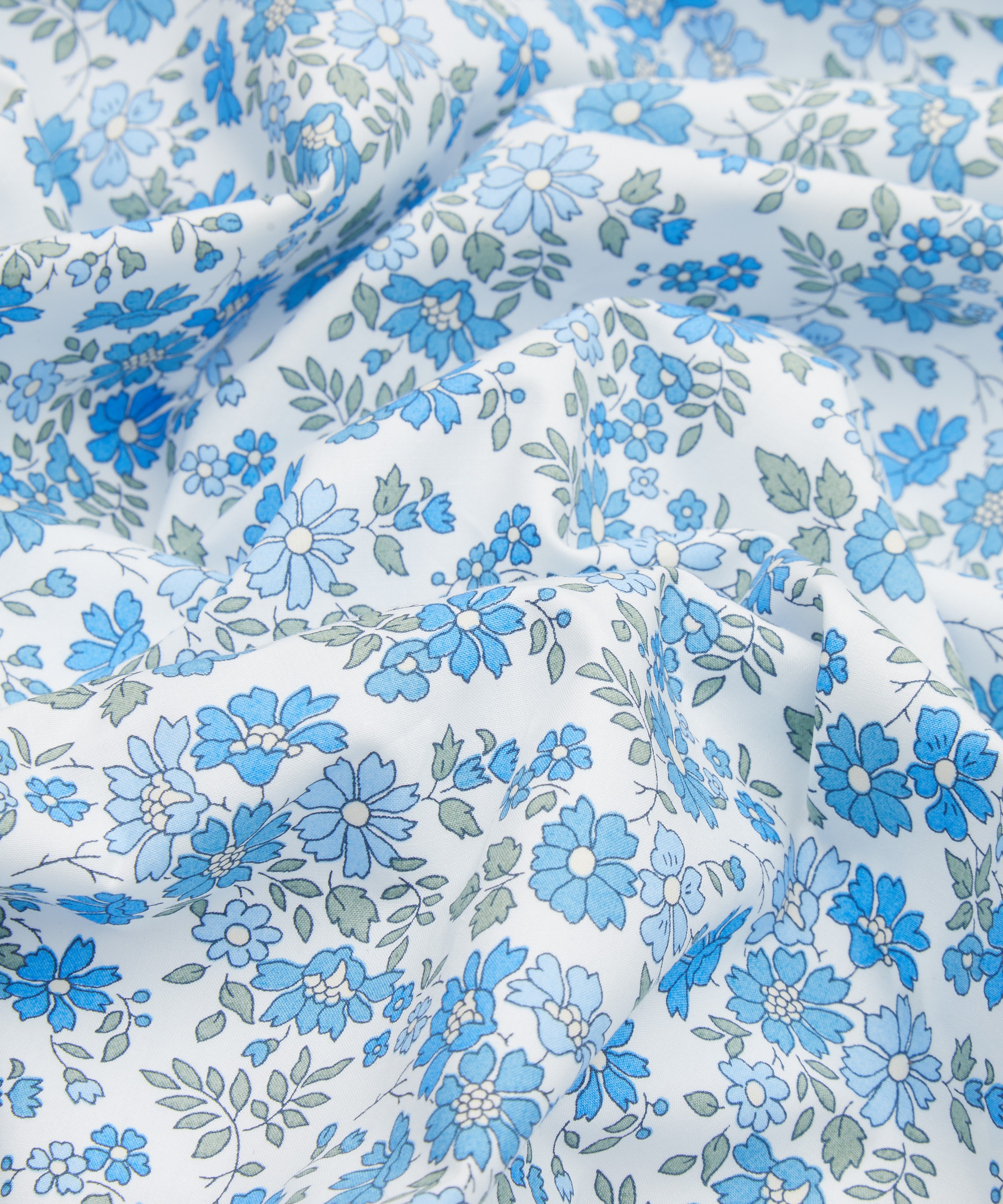 Liberty Fabrics - Capel Floret Cotton Poplin image number 3