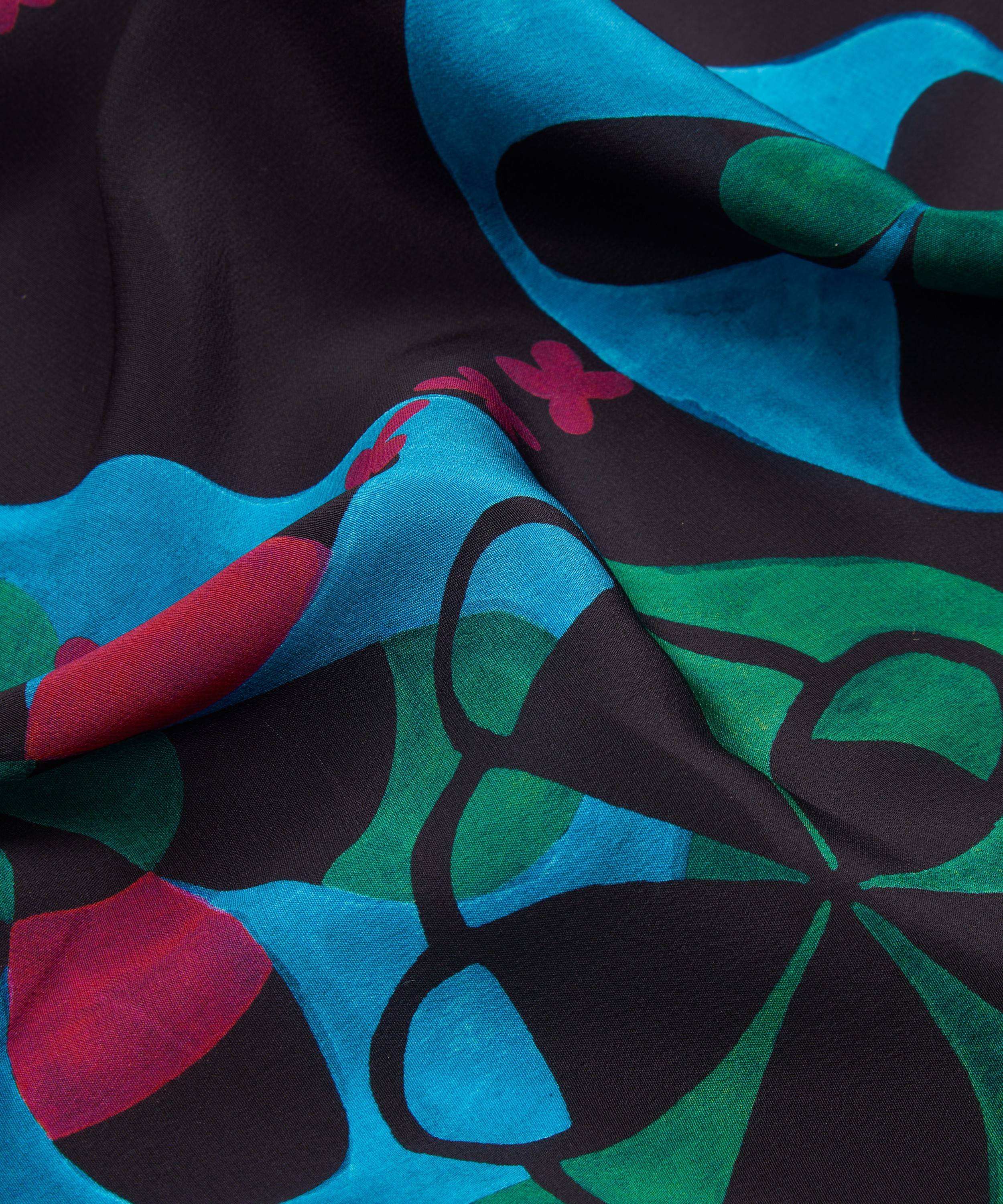 Liberty Fabrics - Nature’s Symmetry Crepe de Chine image number 3