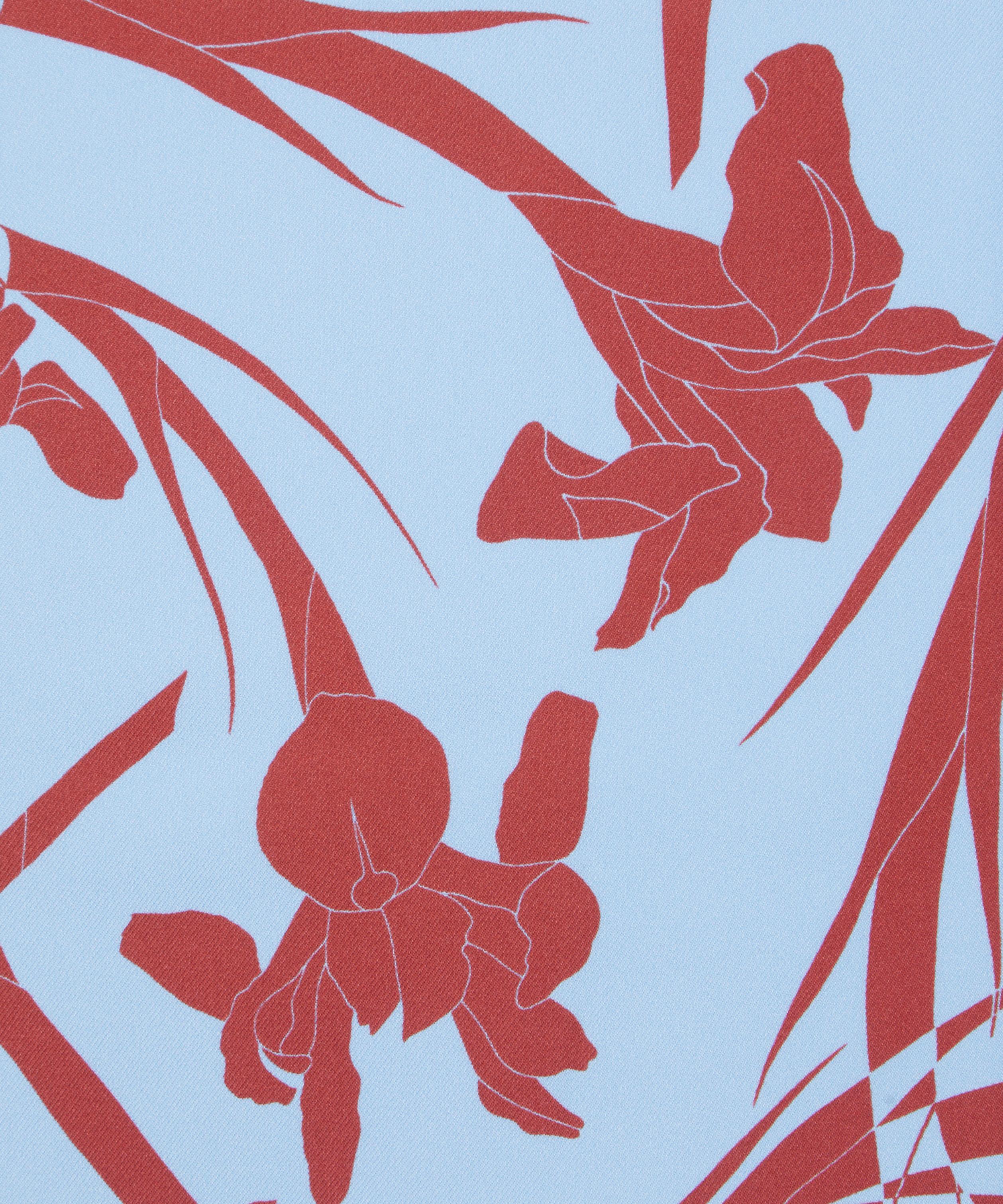 Liberty Fabrics - Iris Scatter Silk Twill image number 0