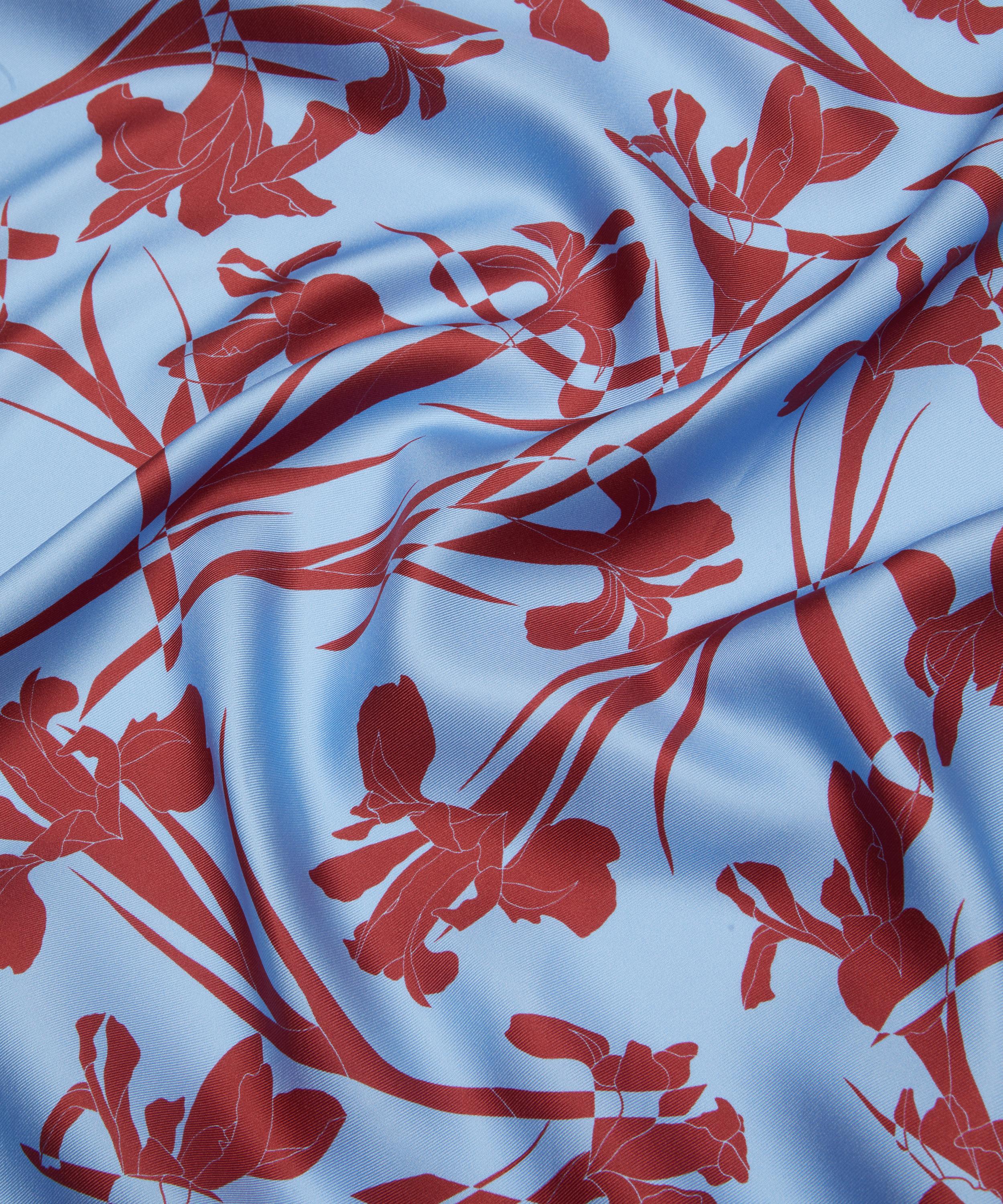 Liberty Fabrics - Iris Scatter Silk Twill image number 3