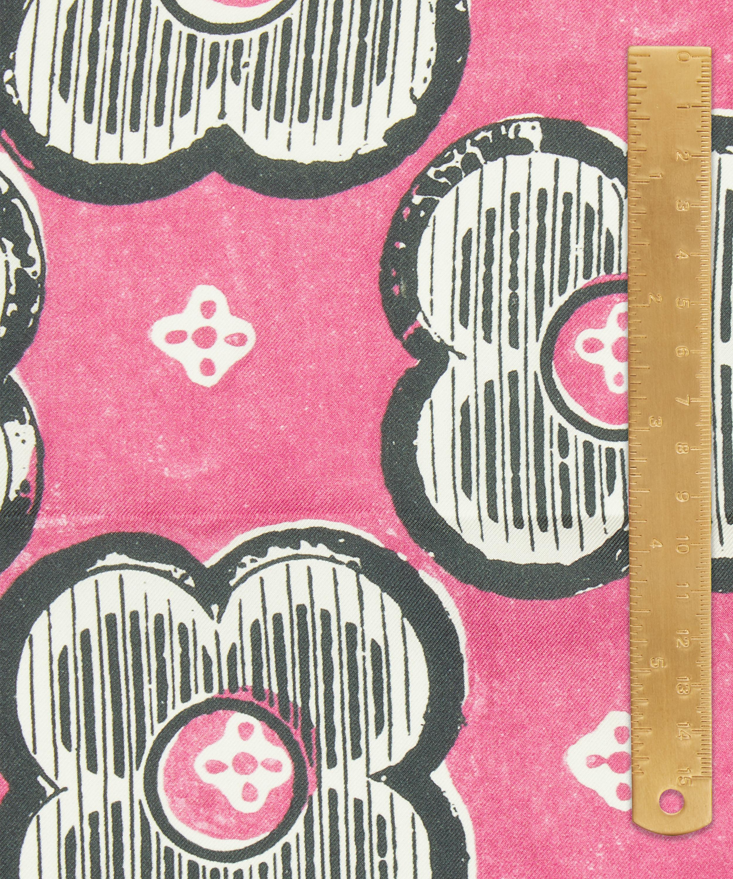 Liberty Fabrics - Clover Block Silk Twill image number 4