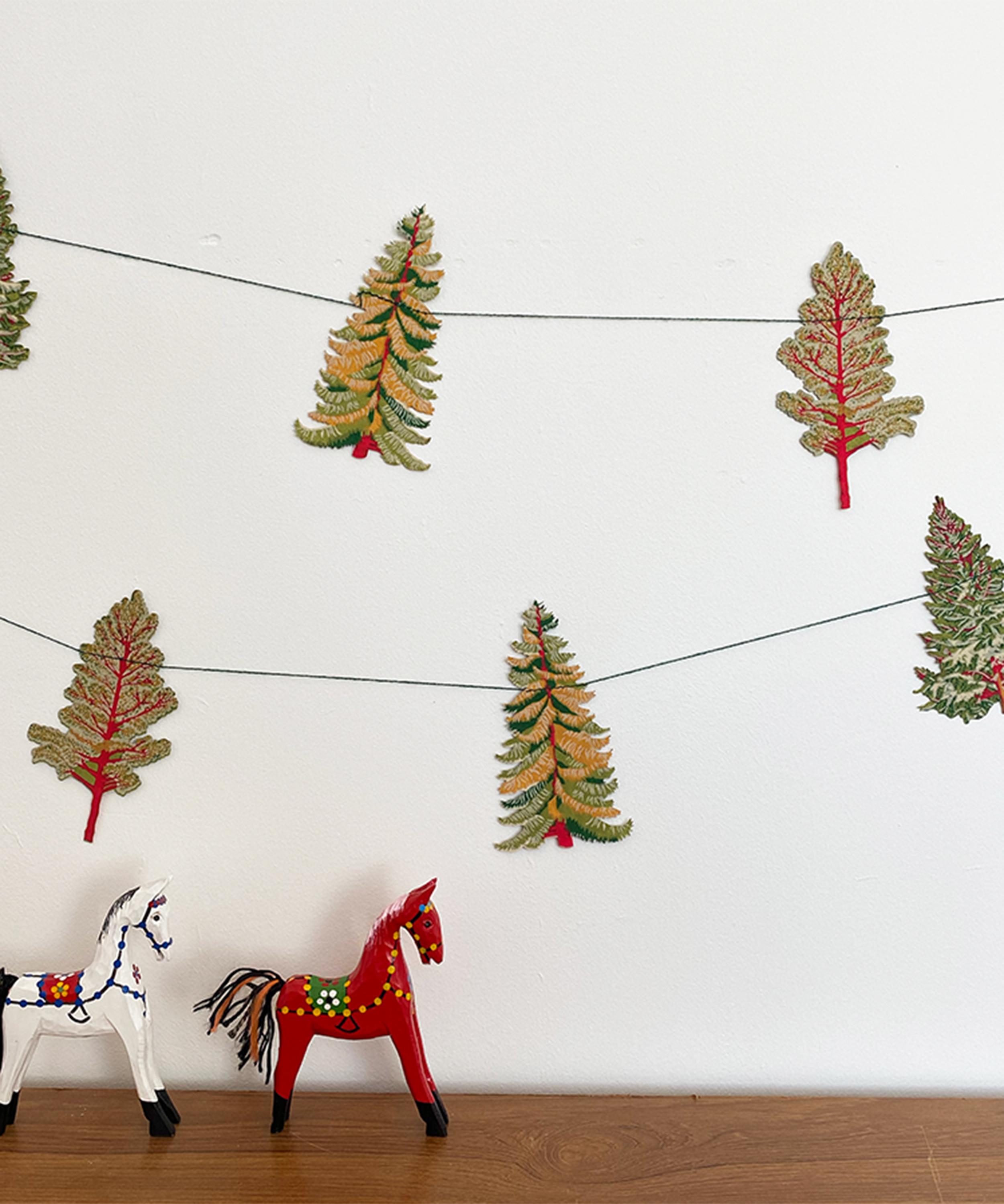 Christmas - Forest Paper Garland image number 3