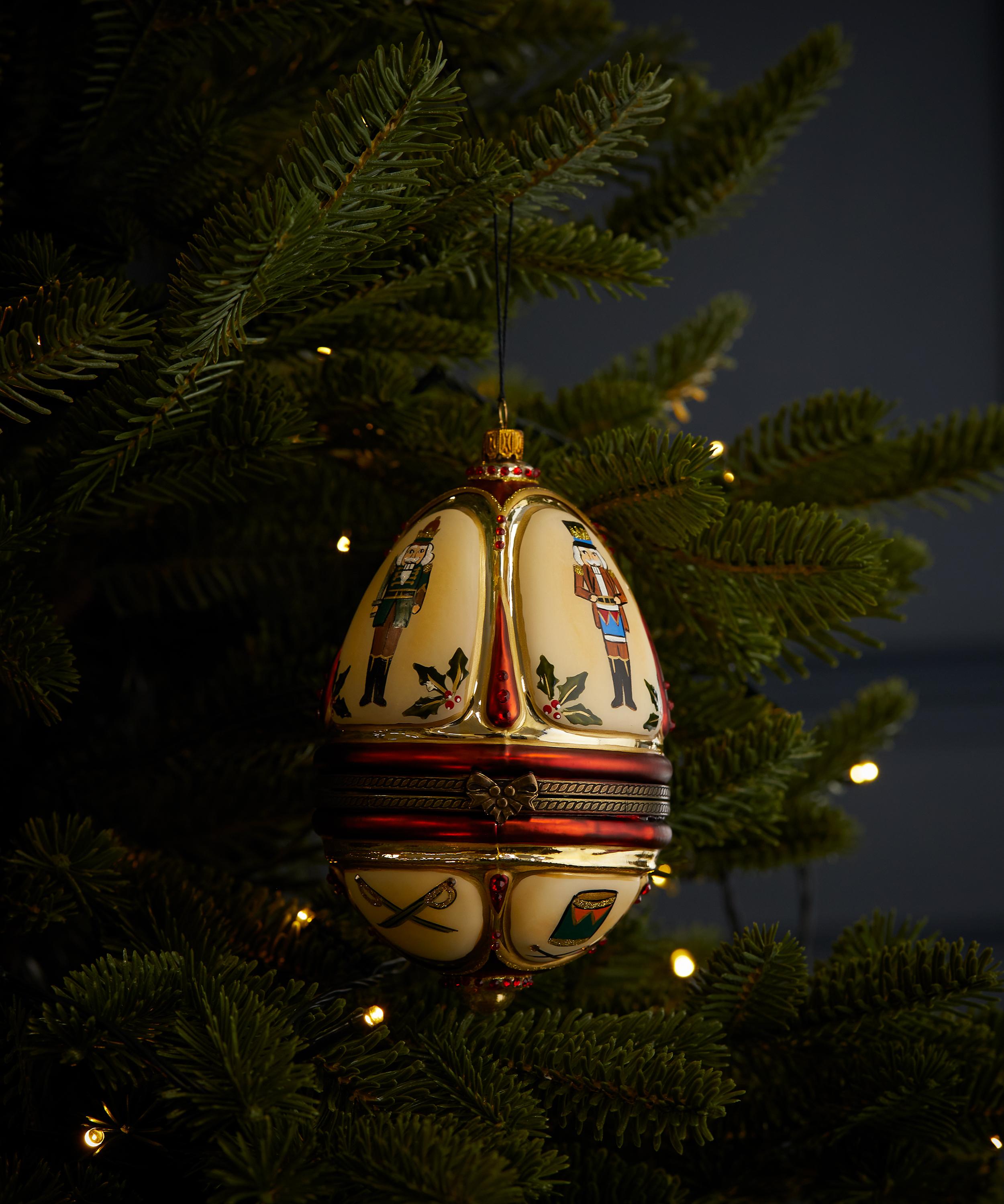 Christmas - Nutcracker Hinged Fabergé Egg image number 1