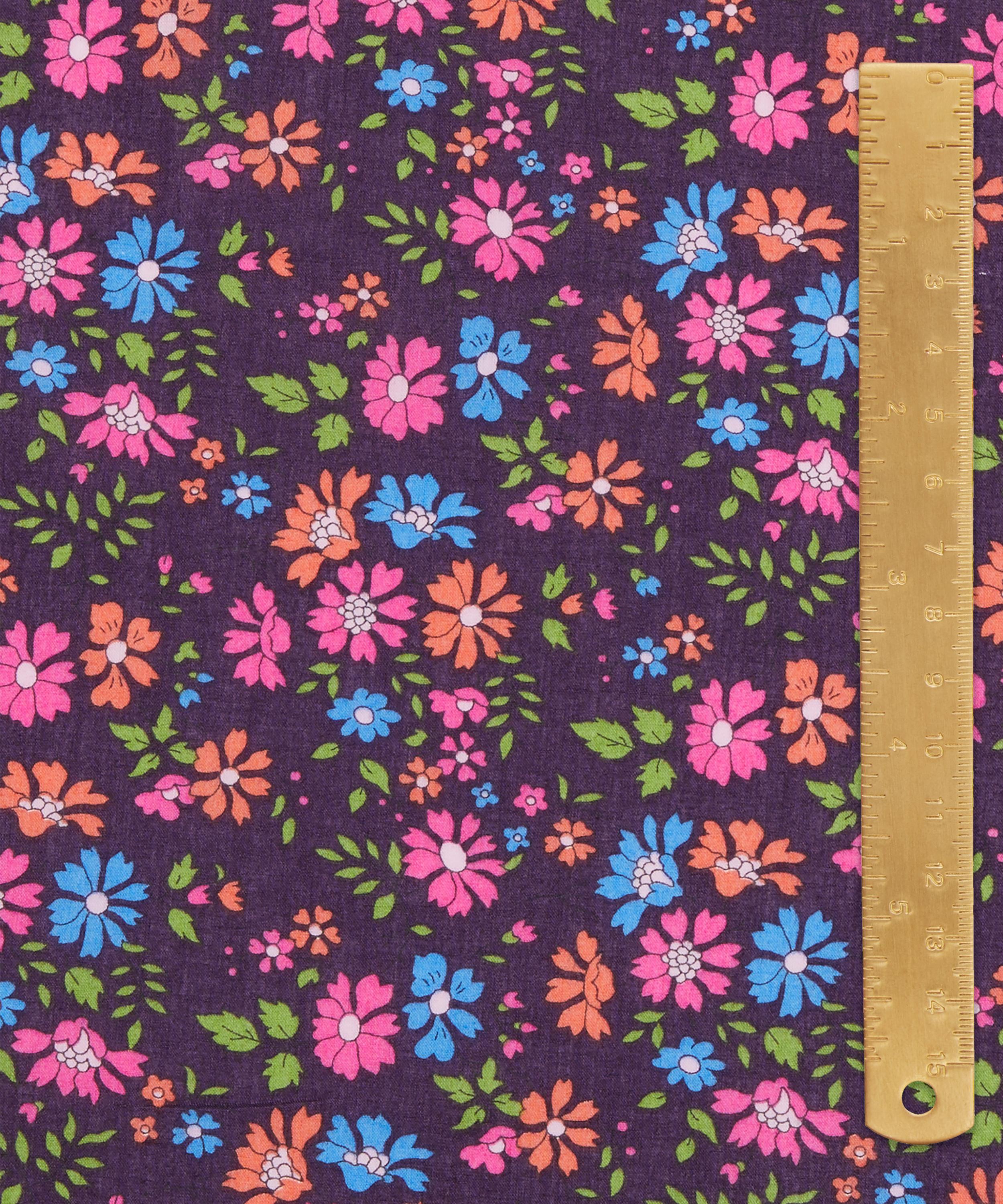 Liberty Fabrics - Capel Floret Tana Lawn™ Cotton image number 4