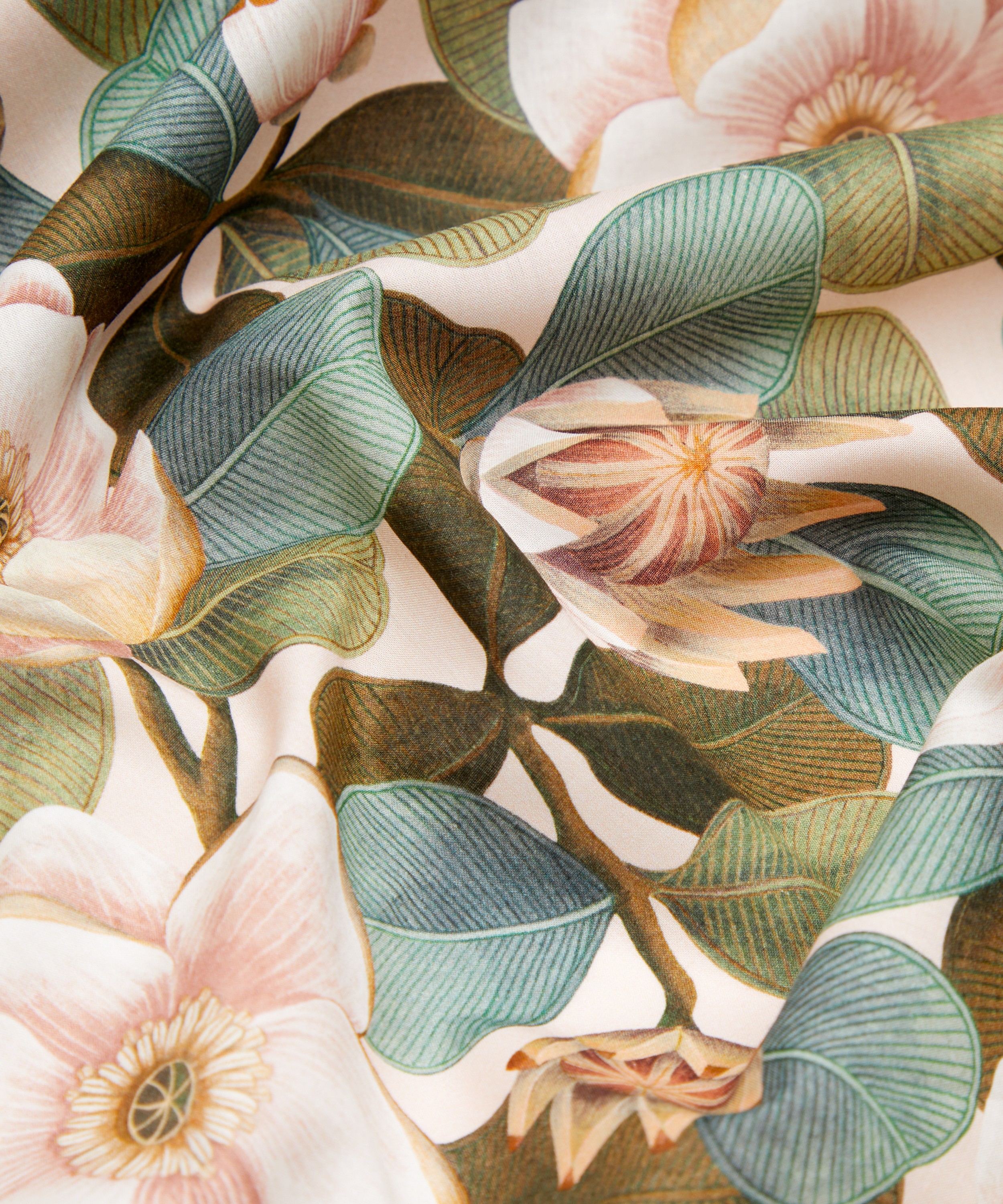 Liberty Fabrics - Rosea Tana Lawn&trade; Cotton image number 3