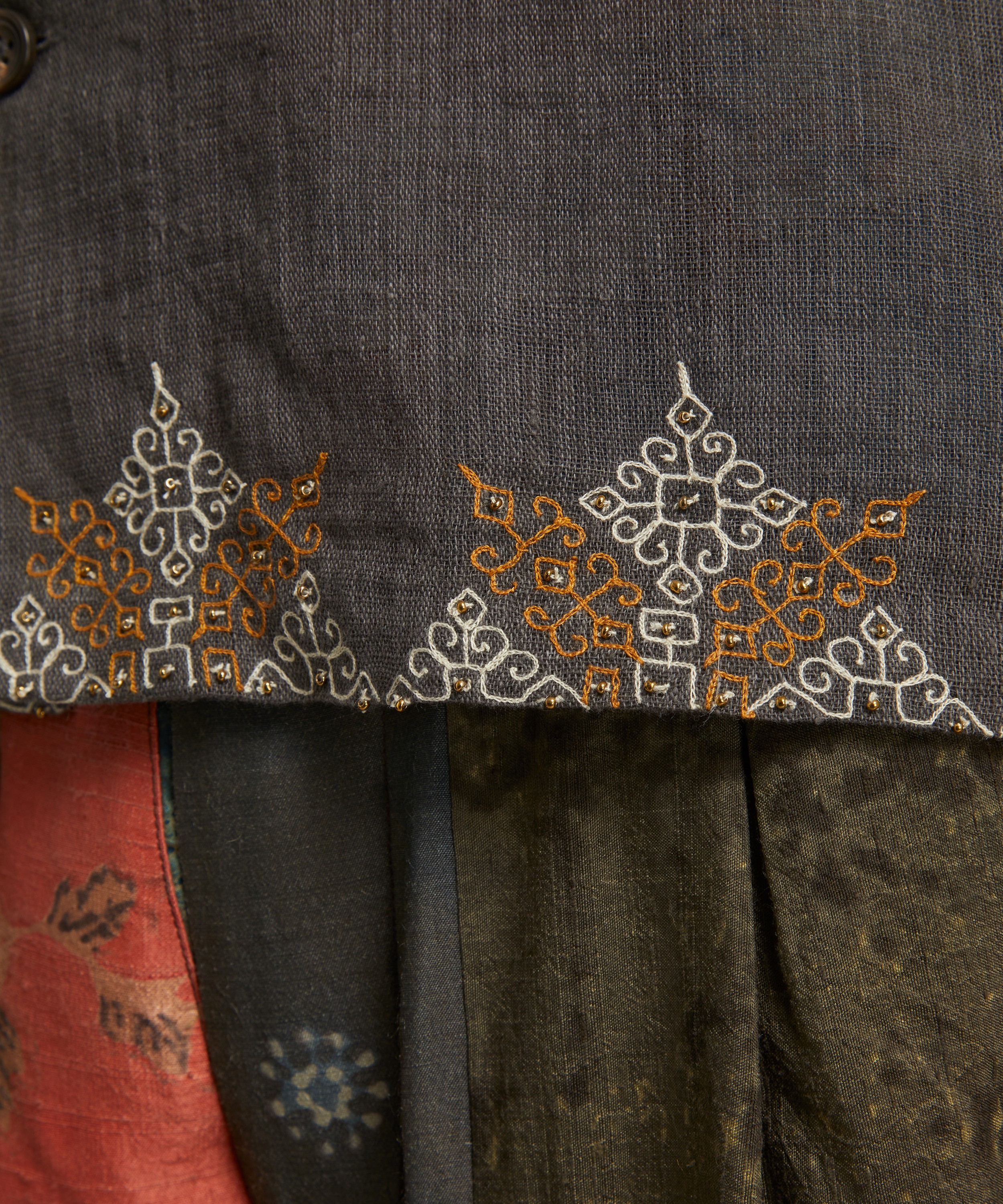 Kartik Research - Kasuti Handwoven Embroidered Cotton Shirt image number 4