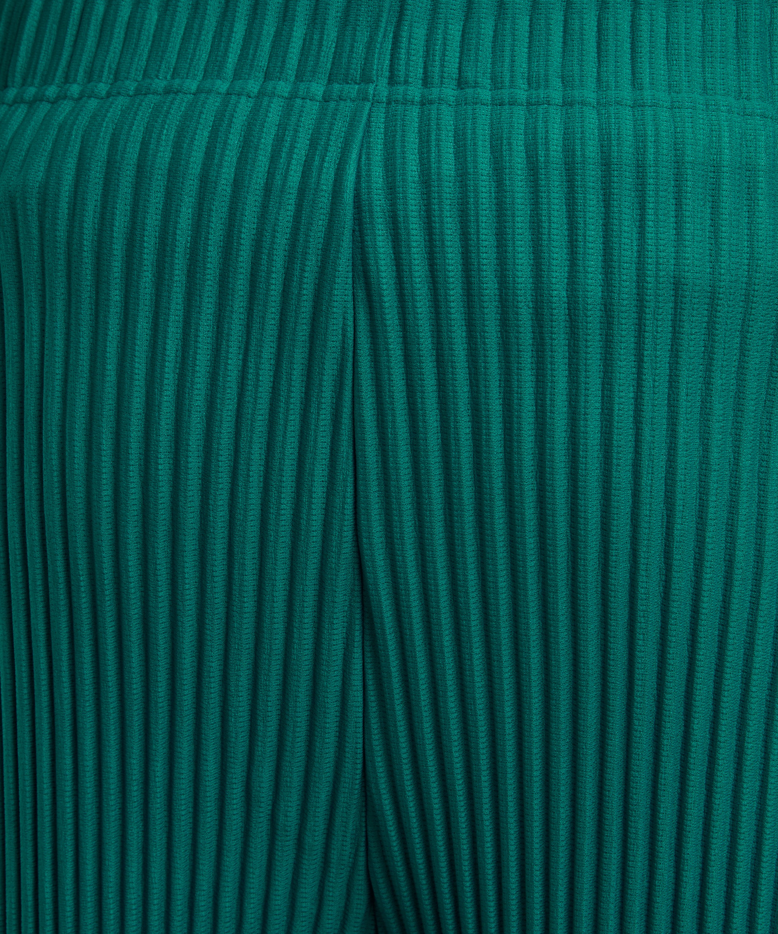 Homme Plisse Issey Miyake - MC MAY Pleated Shorts image number 4