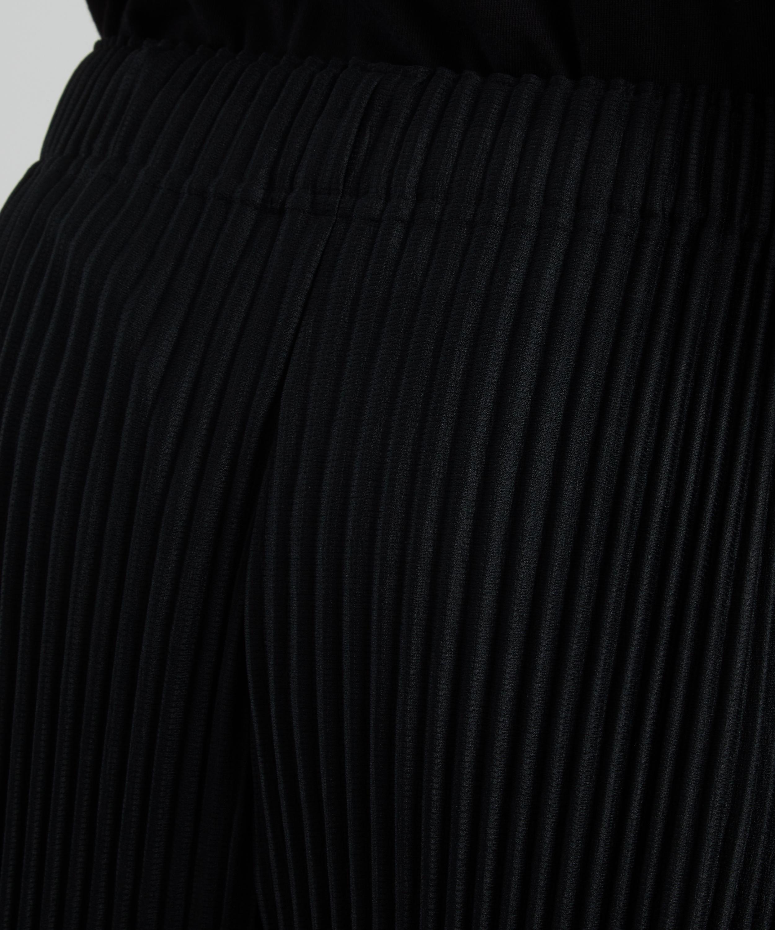 Homme Plisse Issey Miyake - MC JUNE Pleated Trousers image number 4