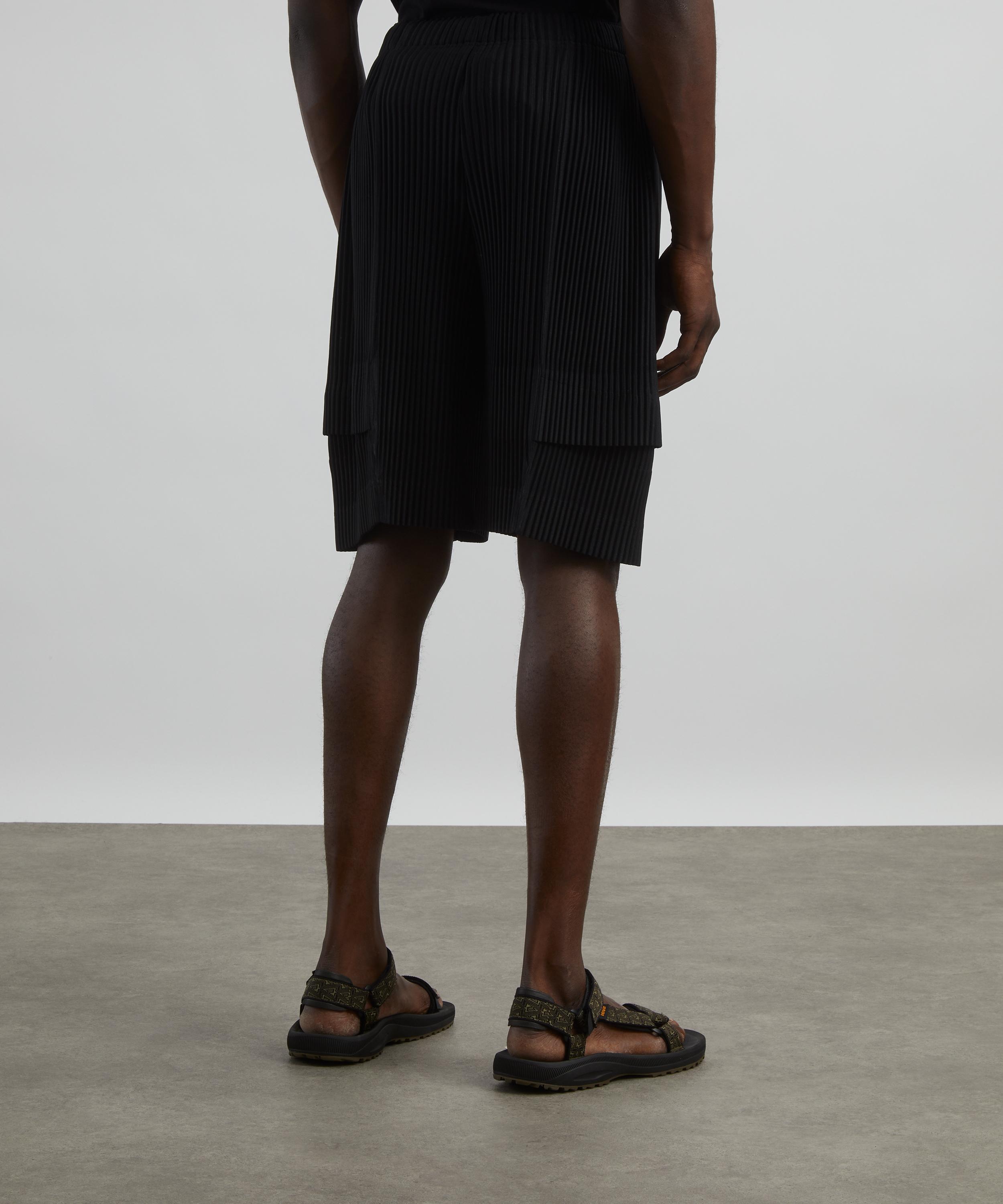 Homme Plisse Issey Miyake - CARGO Pleated Shorts image number 3