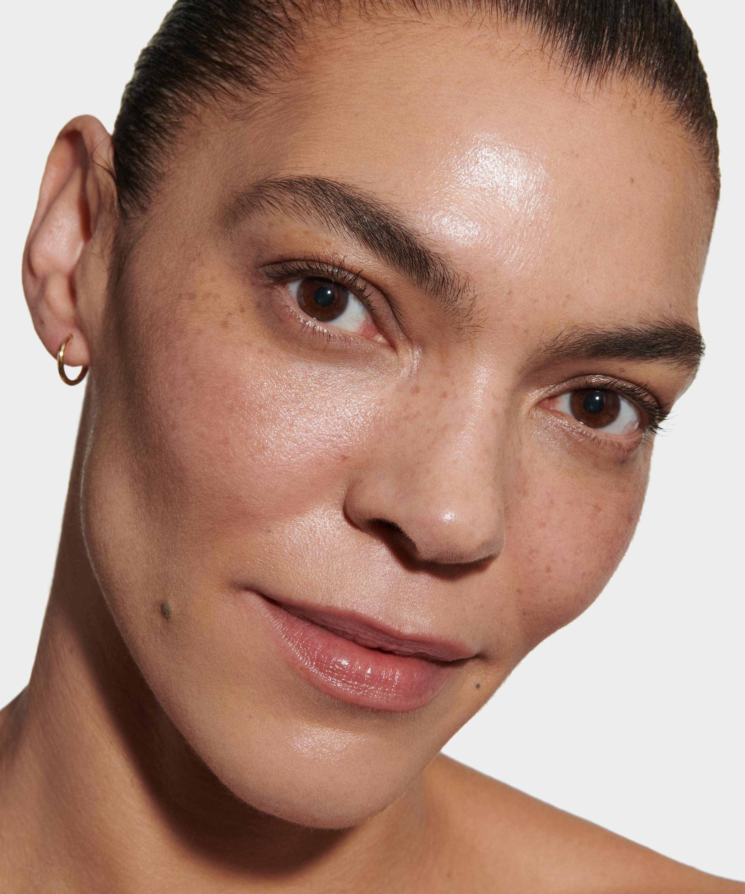 Lisa Eldridge Beauty - Seamless Skin Enhancing Tint 30ml image number 4