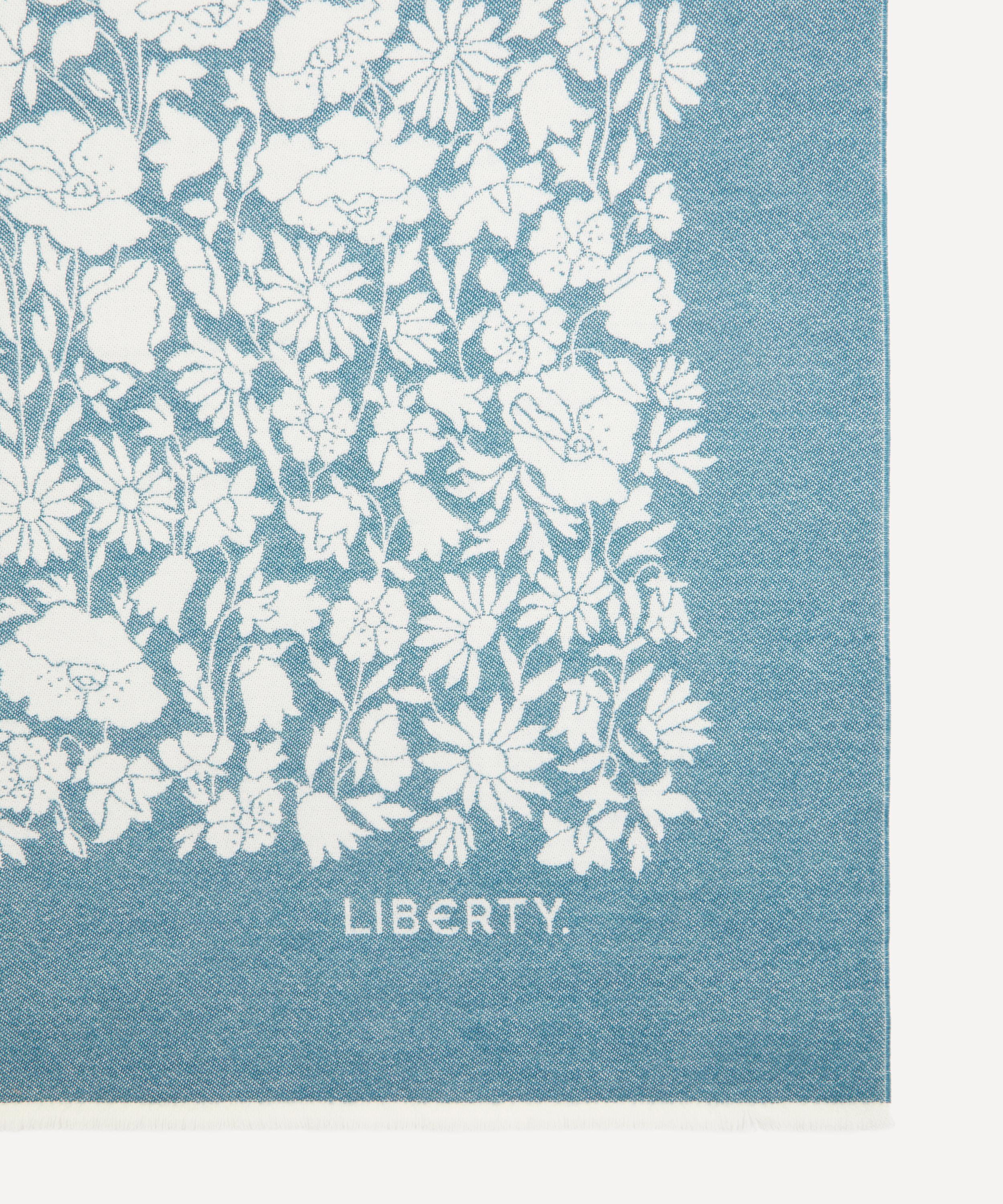 Liberty - Poppy Dawn Wool Throw image number 3