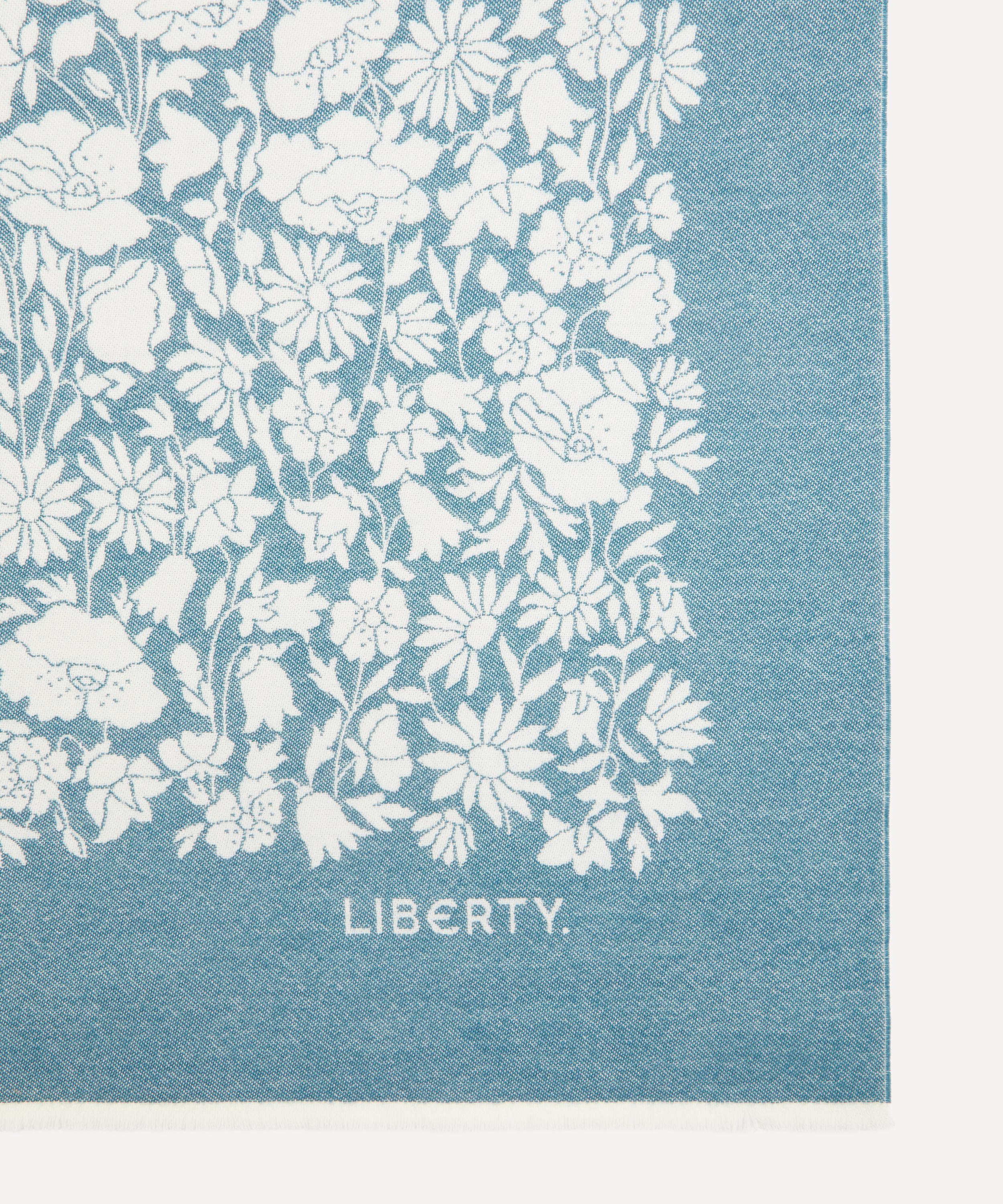 Liberty - Poppy Dawn Wool Throw image number 2