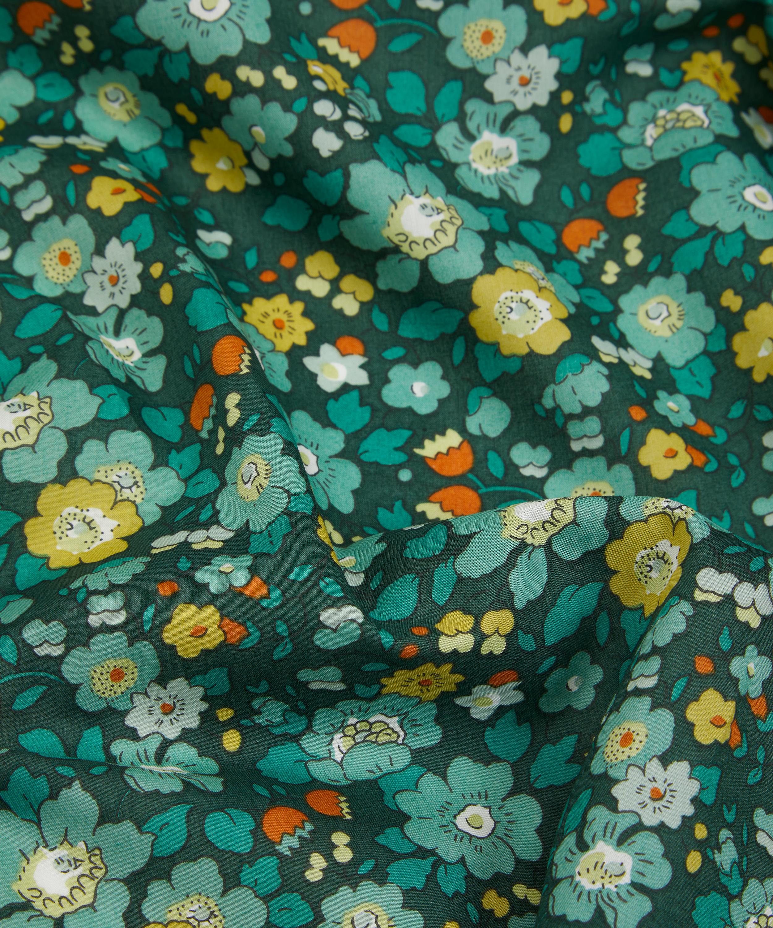 Liberty Fabrics - Betsy Meadow Tana Lawn™ Cotton image number 3