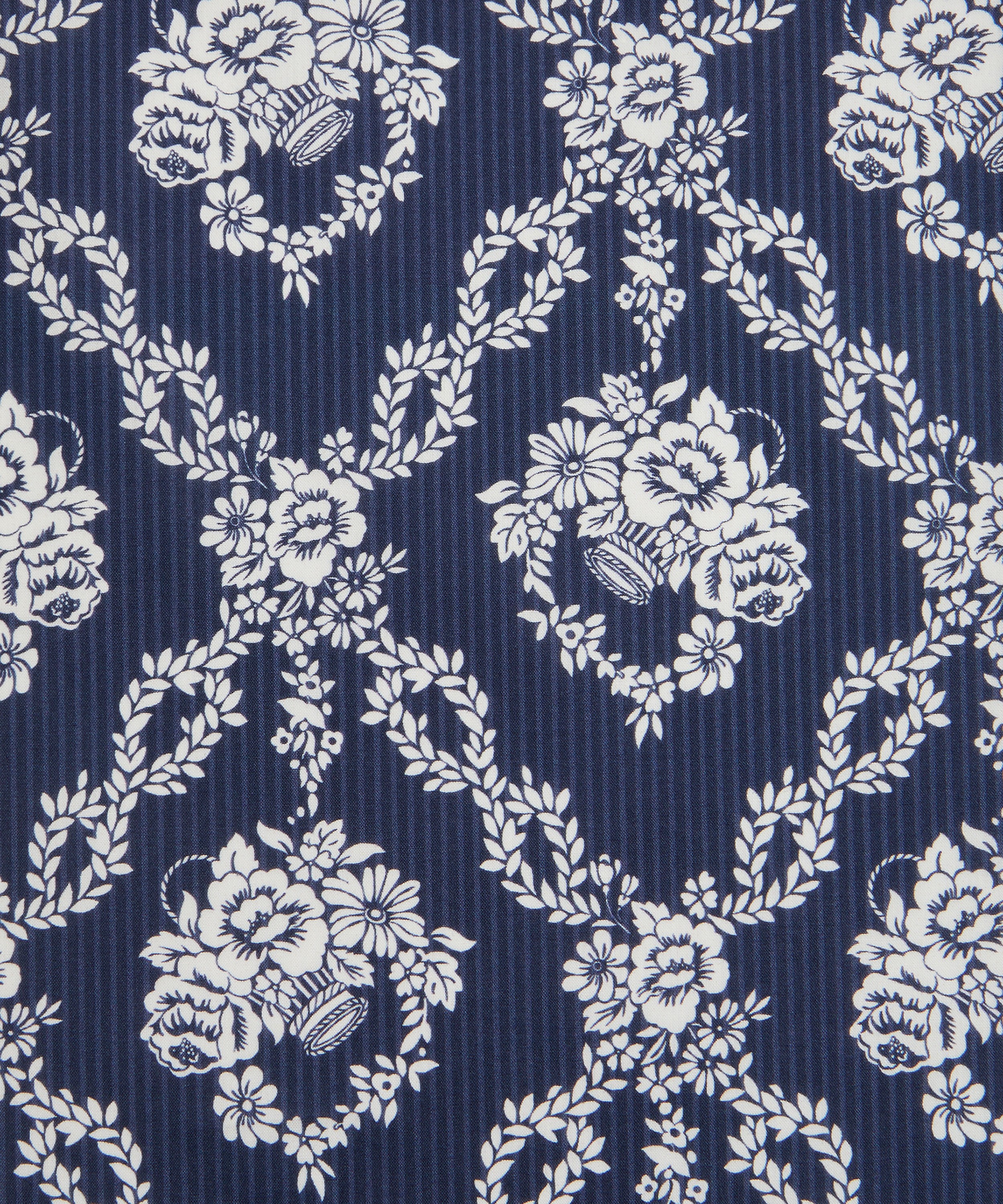 Liberty Fabrics - Liberty Fabrics x Bridgerton Garland Hampers Tana Lawn™ Cotton image number 0