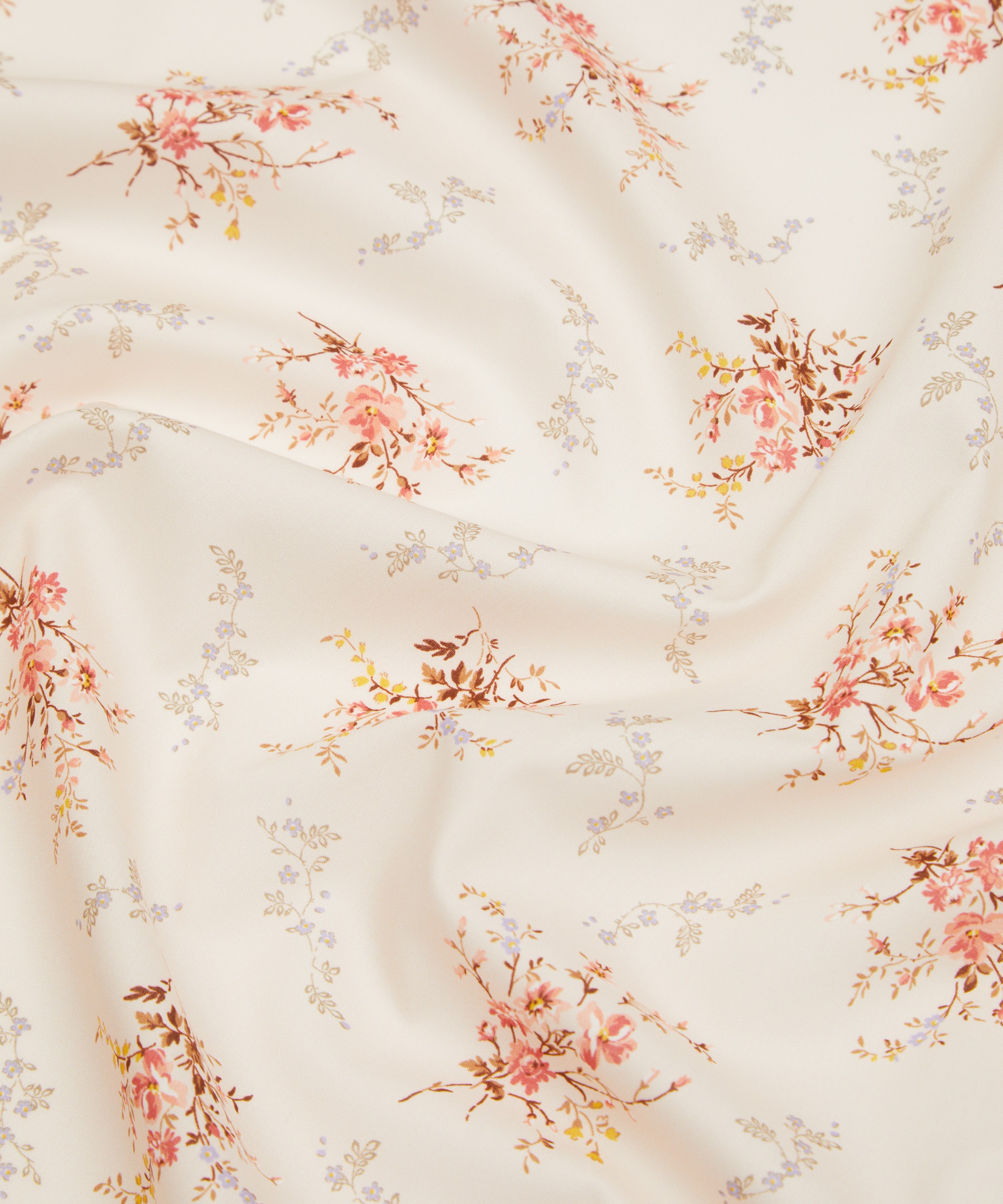 Liberty Fabrics - Liberty Fabrics x Bridgerton Garden Blooms Tana Lawn™ Cotton image number 3