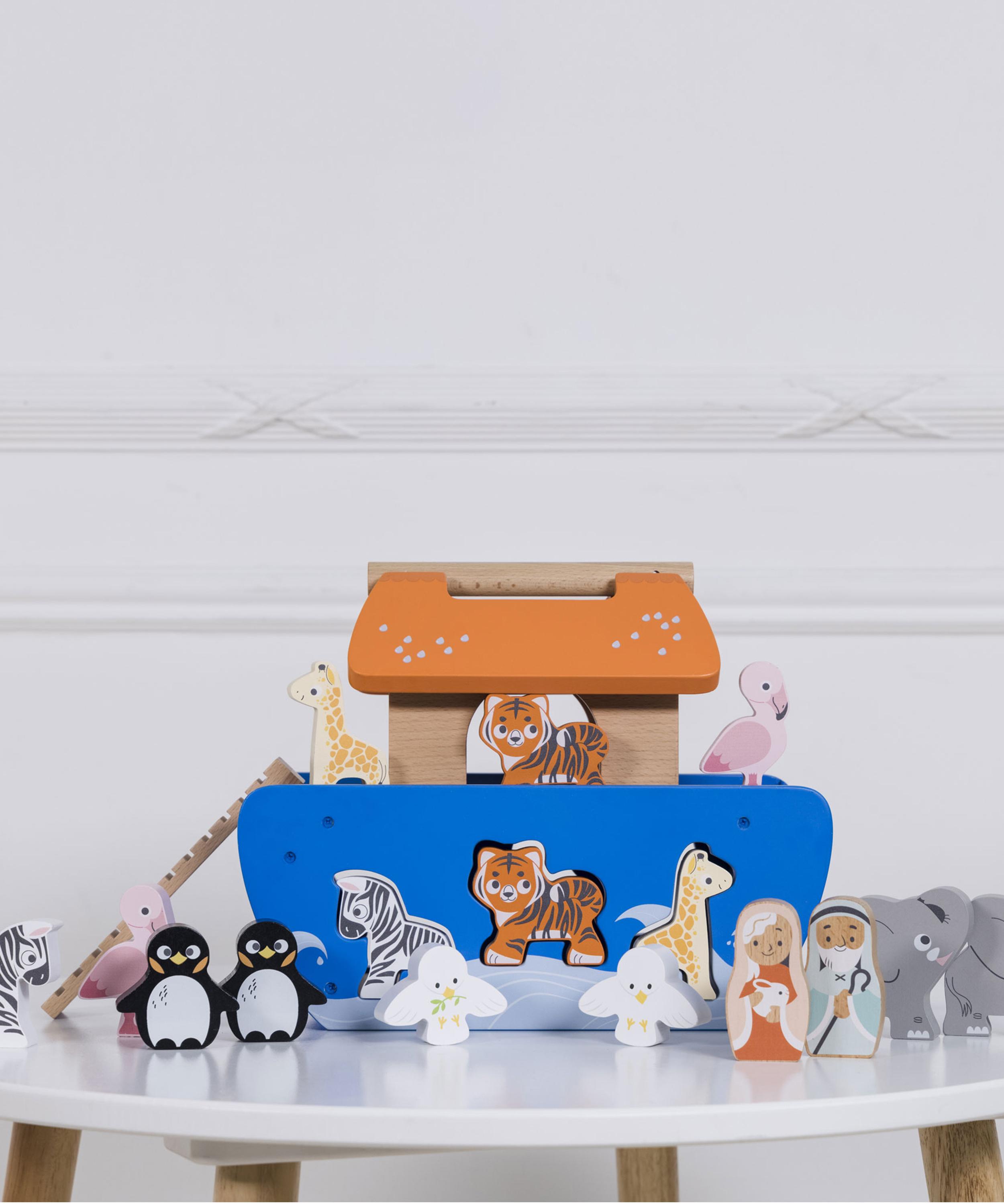 Le Toy Van - Noah's Ark and Animals Shape Sorter Toy image number 3