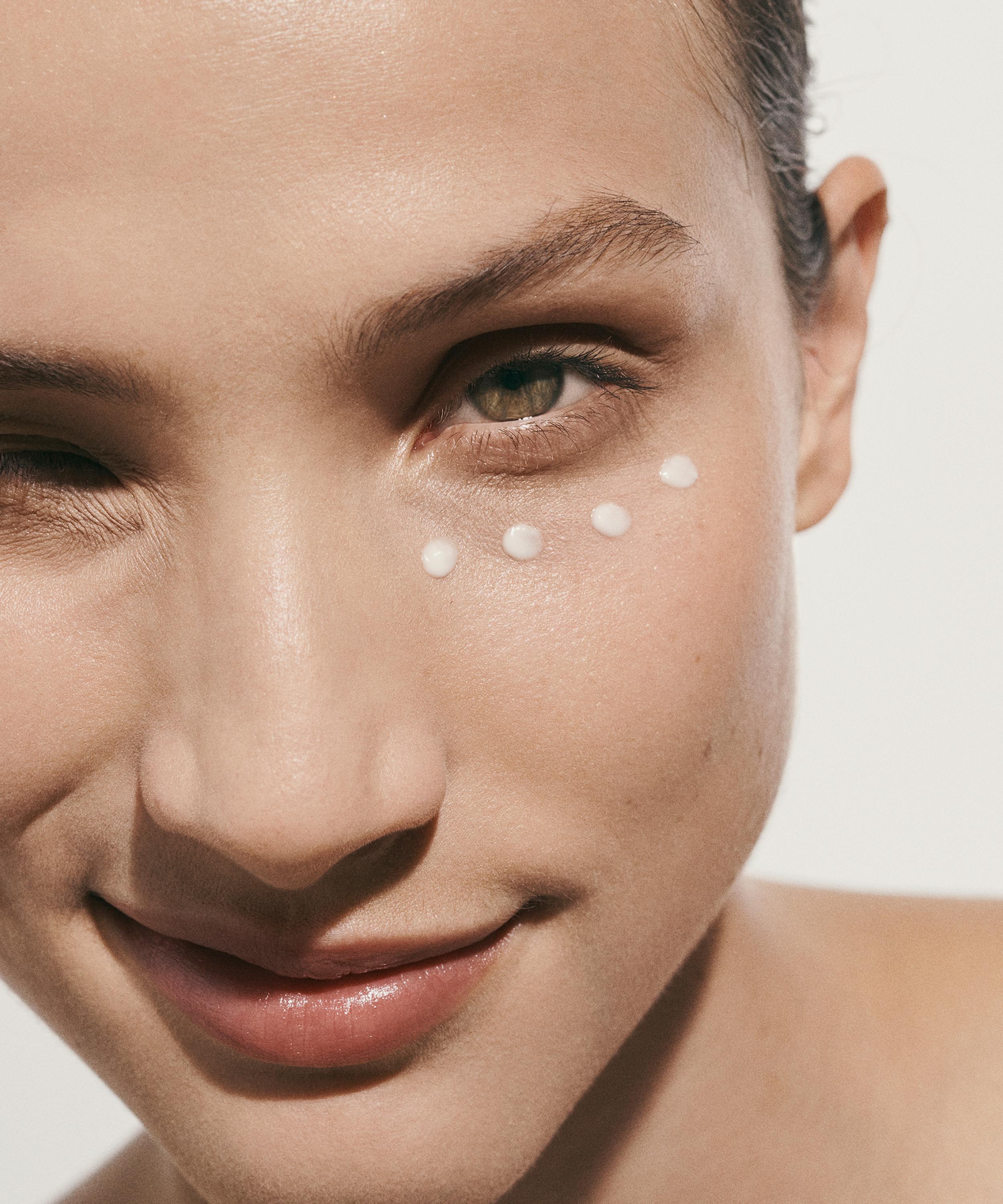 La Mer - The Radiant Renewal Collection image number 3