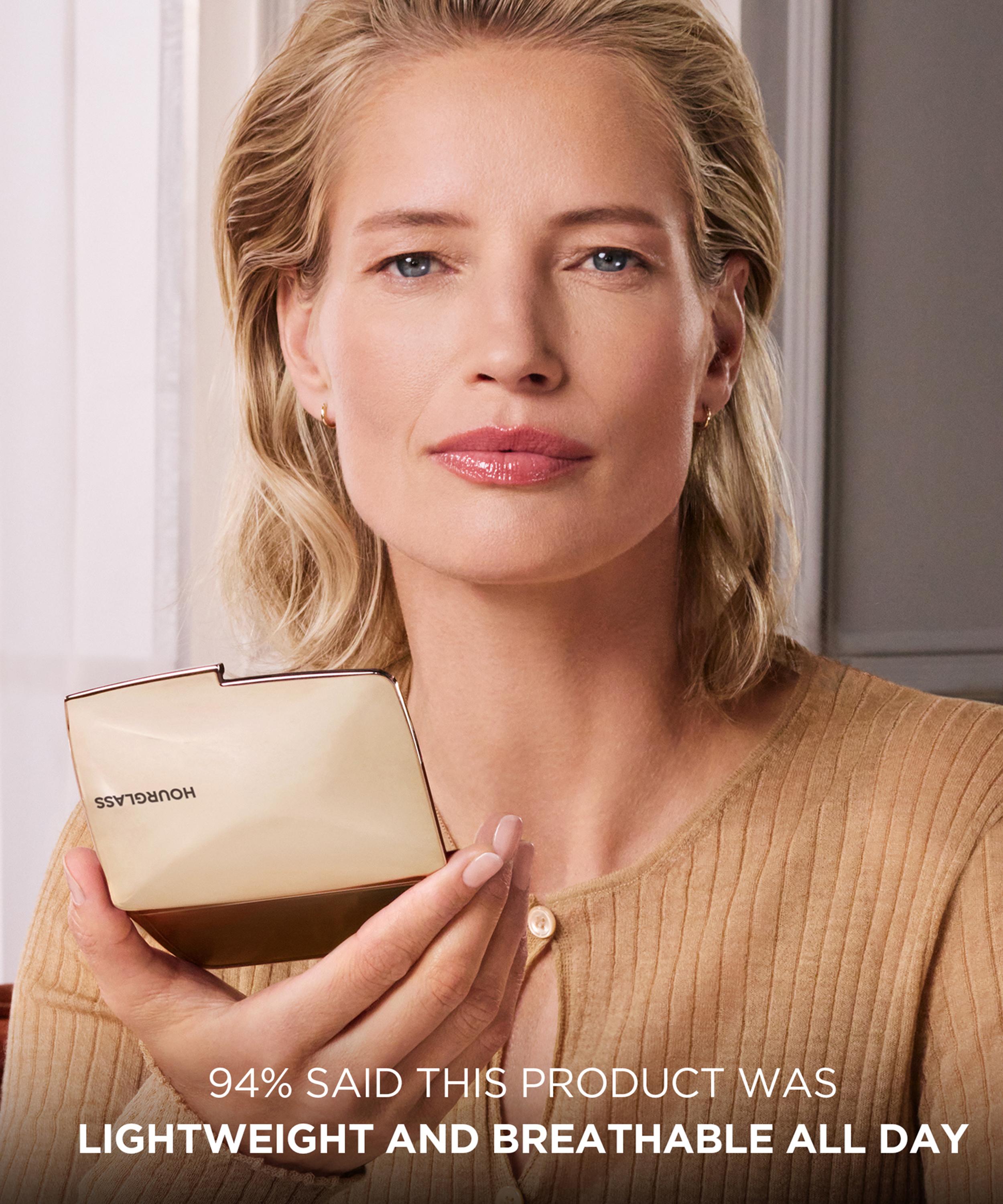 Hourglass - Vanish Airbrush Pressed Powder 10.5g image number 6