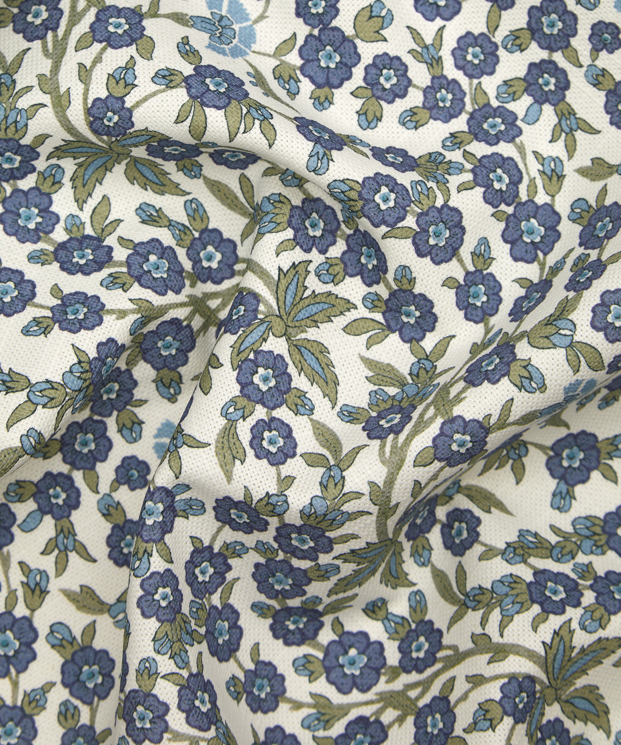 Liberty Interiors - Empress Vine Cotton in Flax Flower image number 3