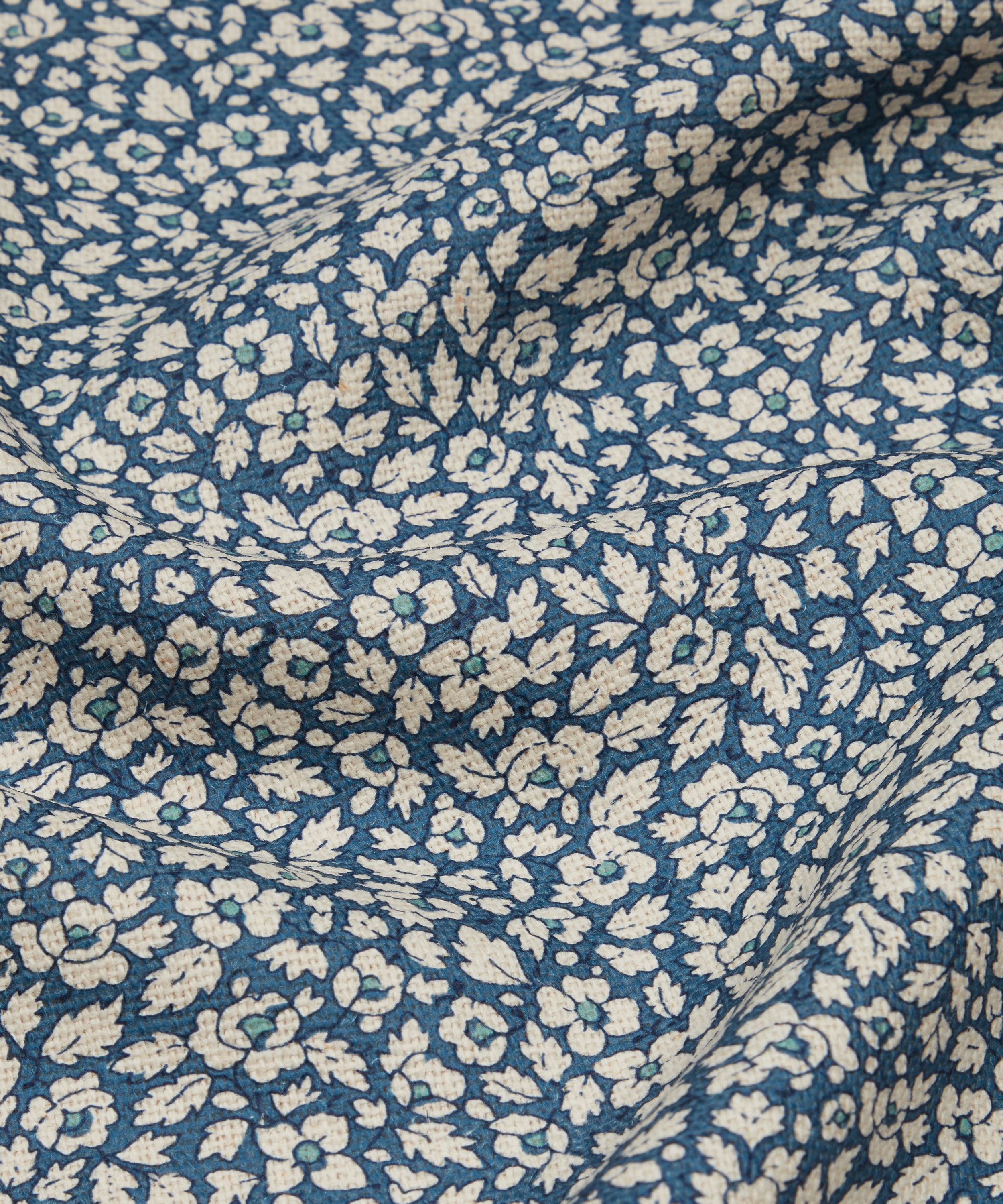 Liberty Interiors - Feather Petals Linen in Lapis image number 3