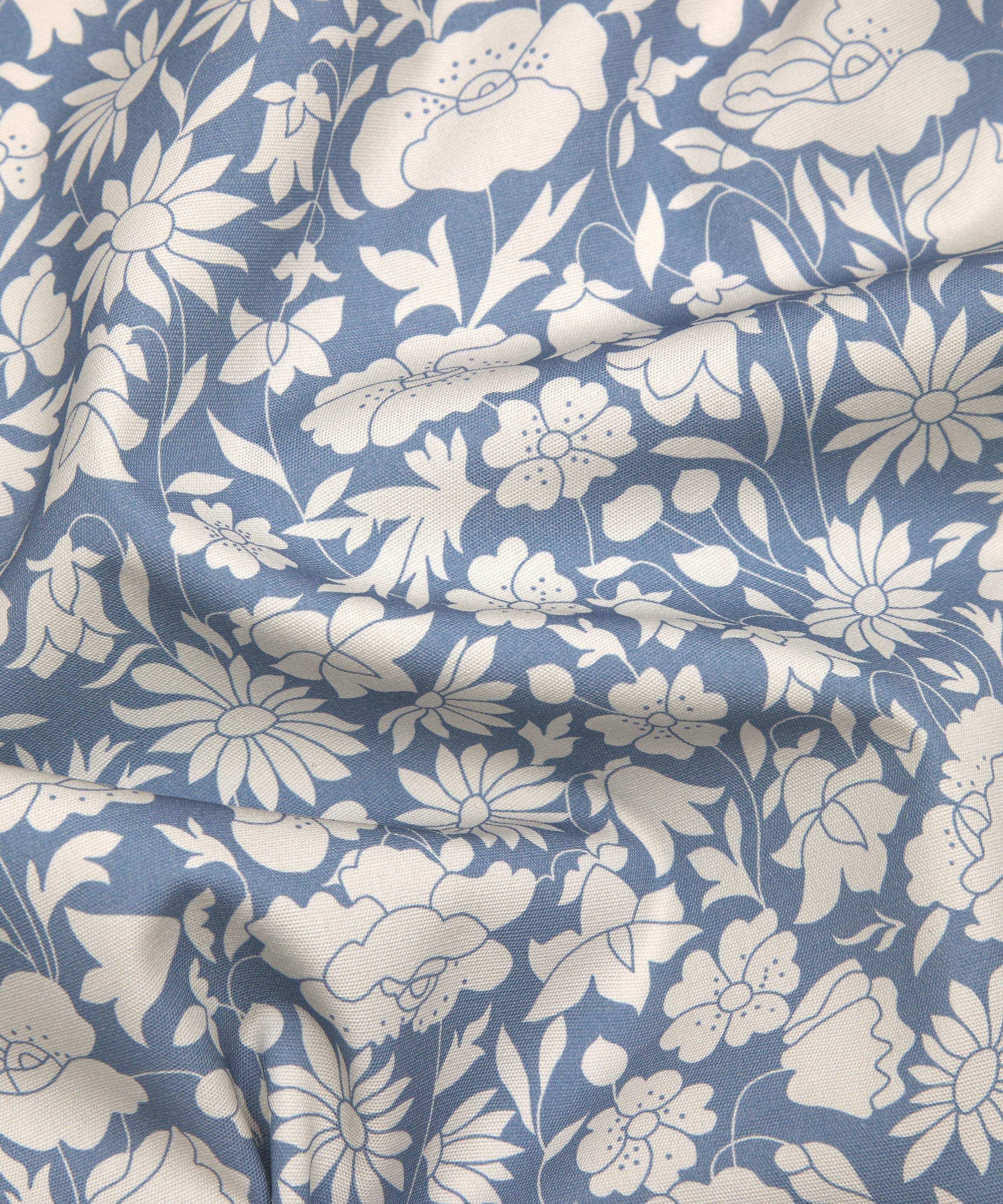 Liberty Interiors - Poppy Grace Cotton in Flax Flower image number 4