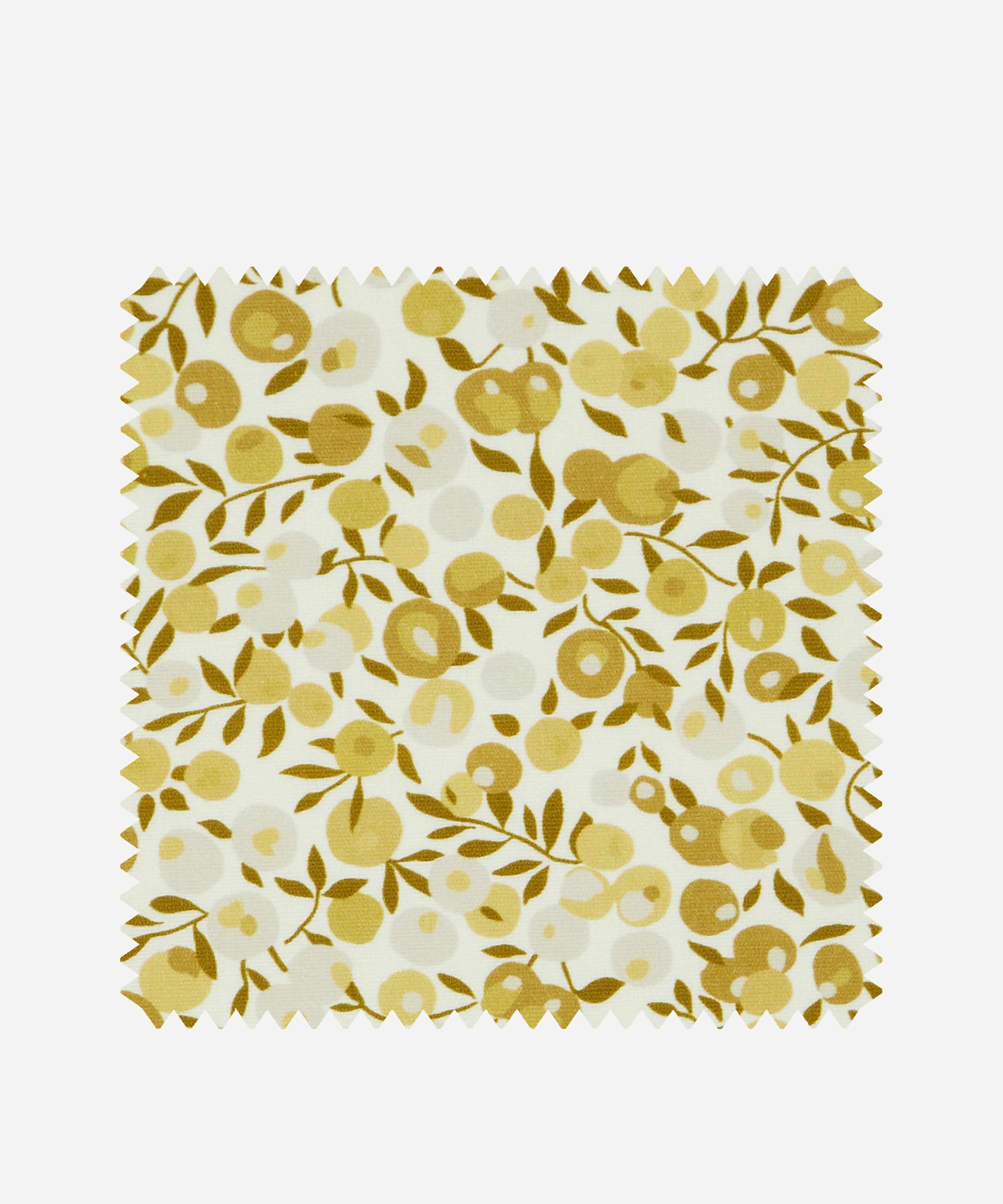 Liberty Interiors - Fabric Swatch - Wiltshire Blossom Cotton in Yarrow image number 0