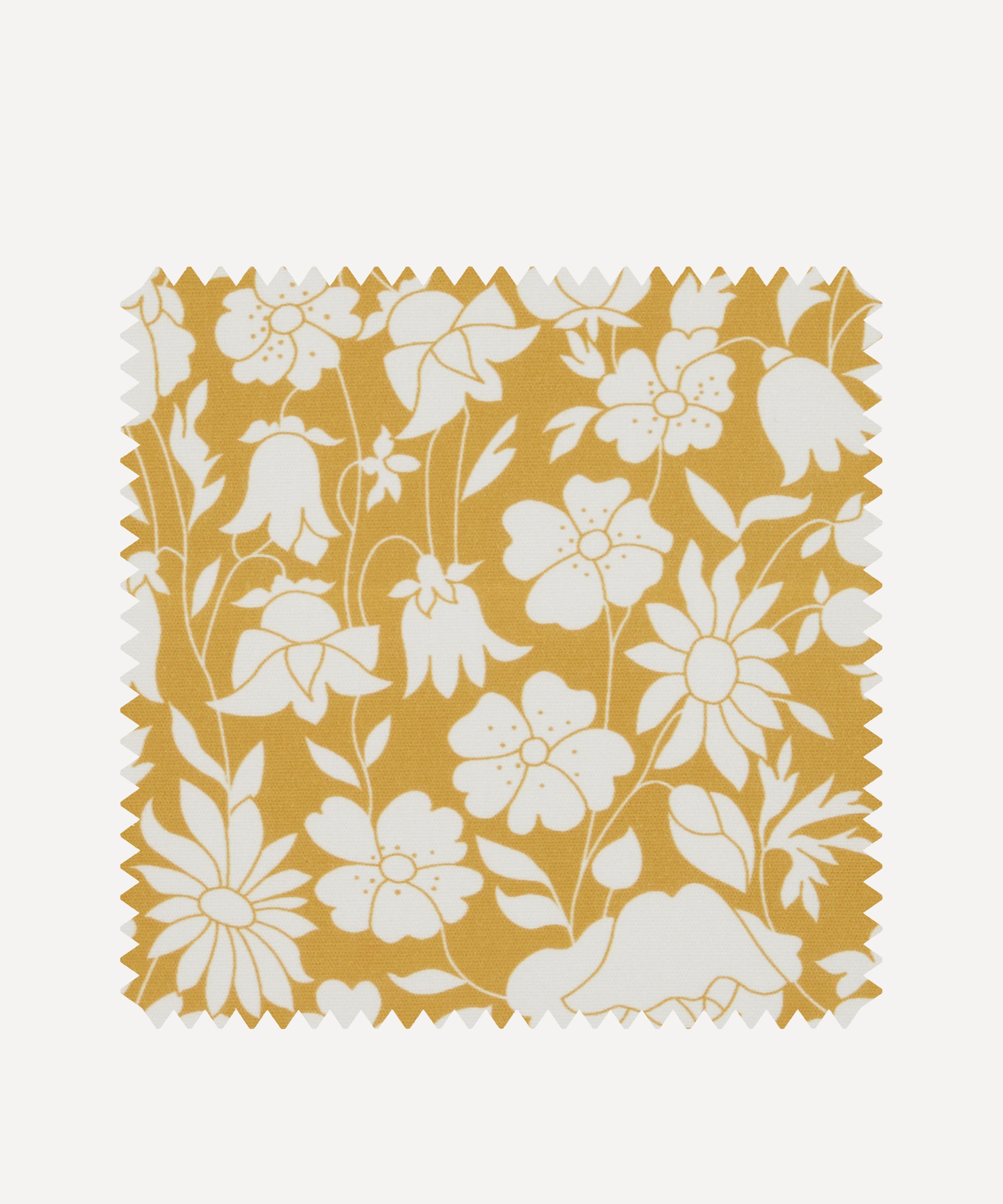 Liberty Interiors - Fabric Swatch - Poppy Grace Cotton in Yarrow image number 0