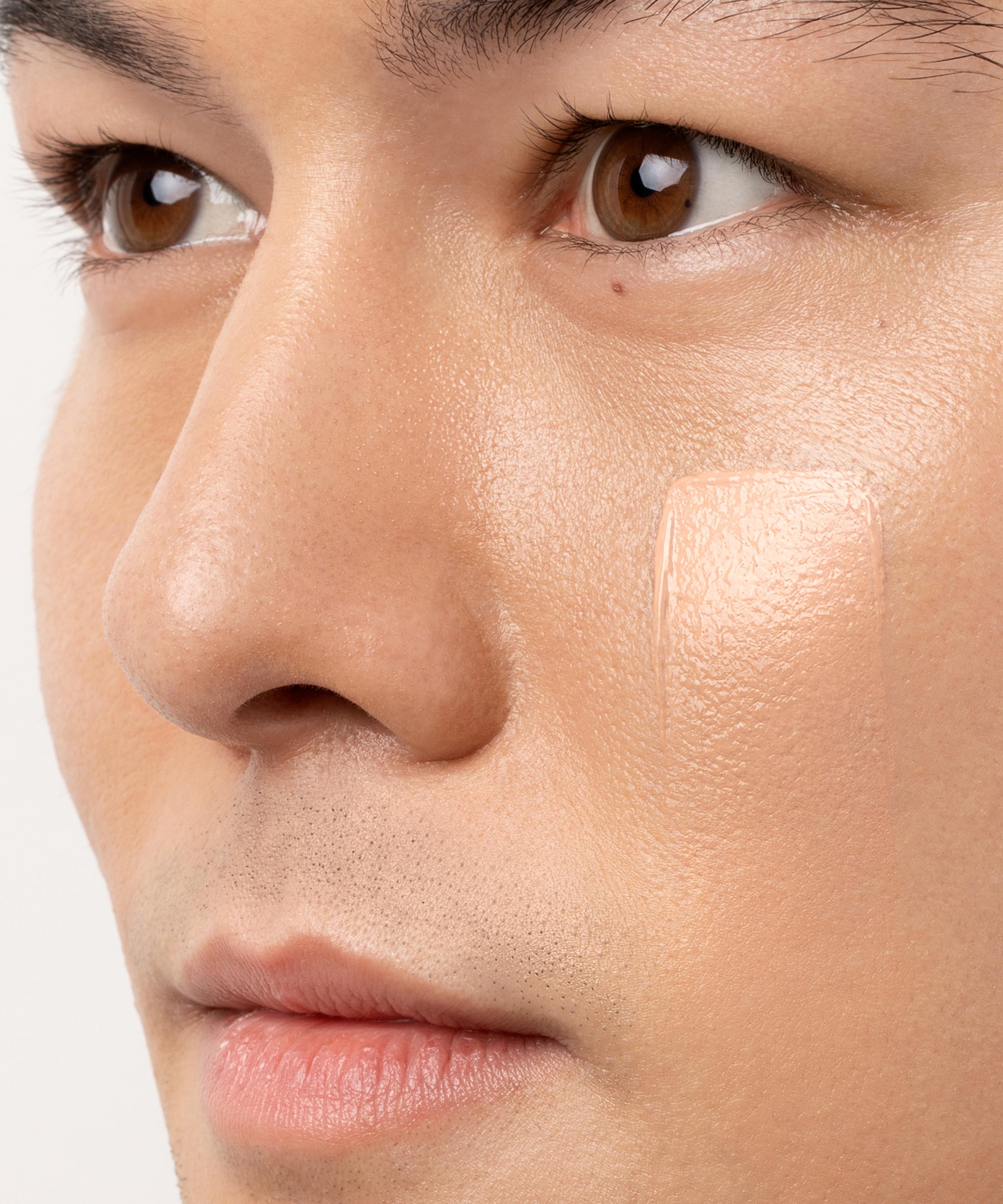 Chantecaille - Just Skin Tinted Moisturiser SPF 15 35g image number 2