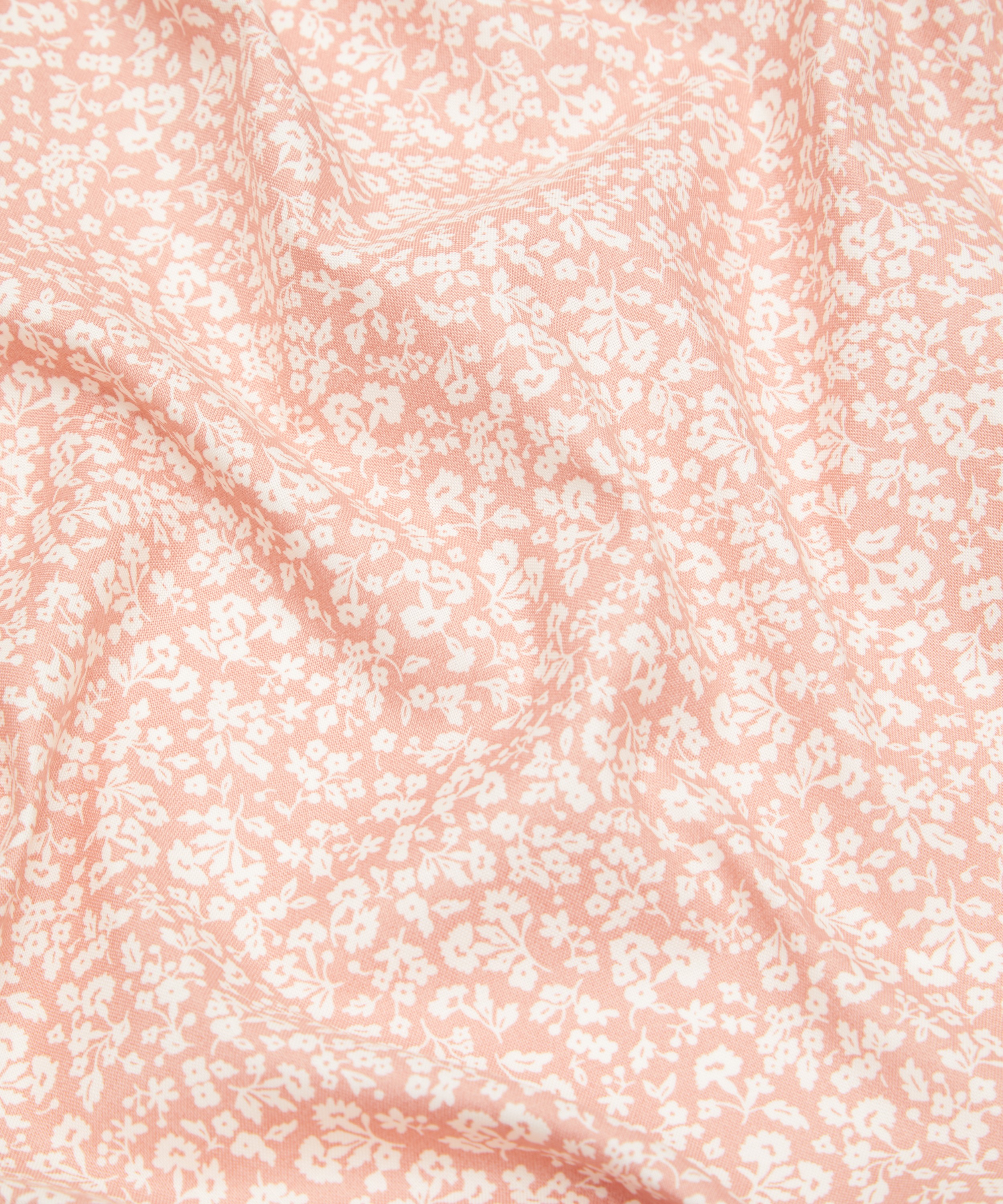 Liberty Fabrics - Dainty Meadow Lasenby Quilting Cotton image number 