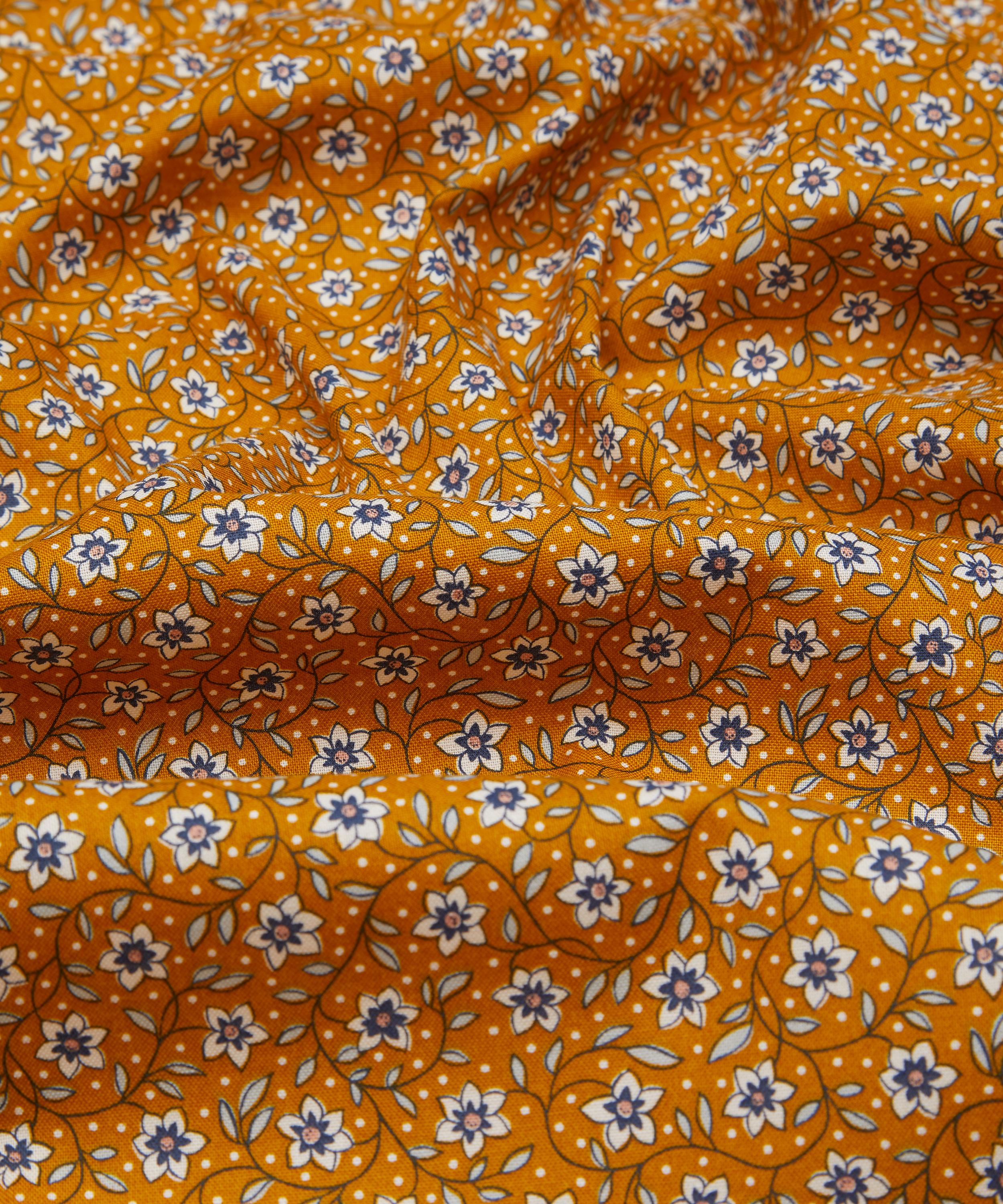 Liberty Fabrics - Lily Trail Lasenby Quilting Cotton image number 3