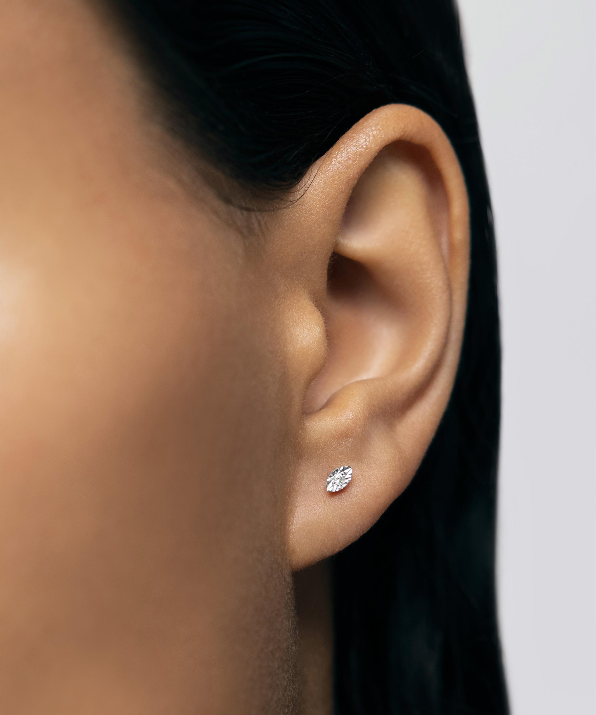 Monica Vinader - 9ct Gold Lab-Grown Diamond Single Stud Earring image number 1