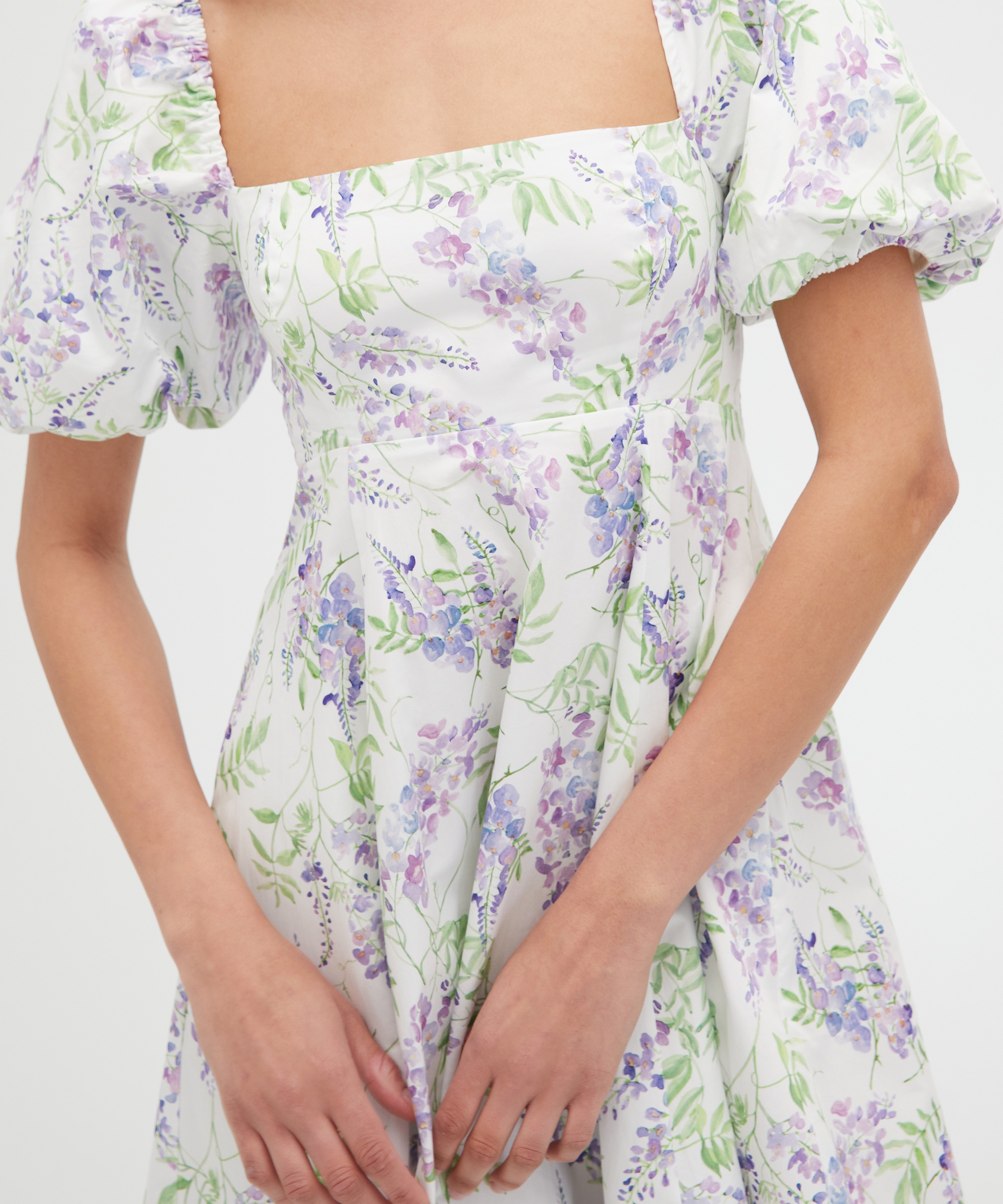 Hill House Home - Matilda Midi Dress in Wisteria image number 3