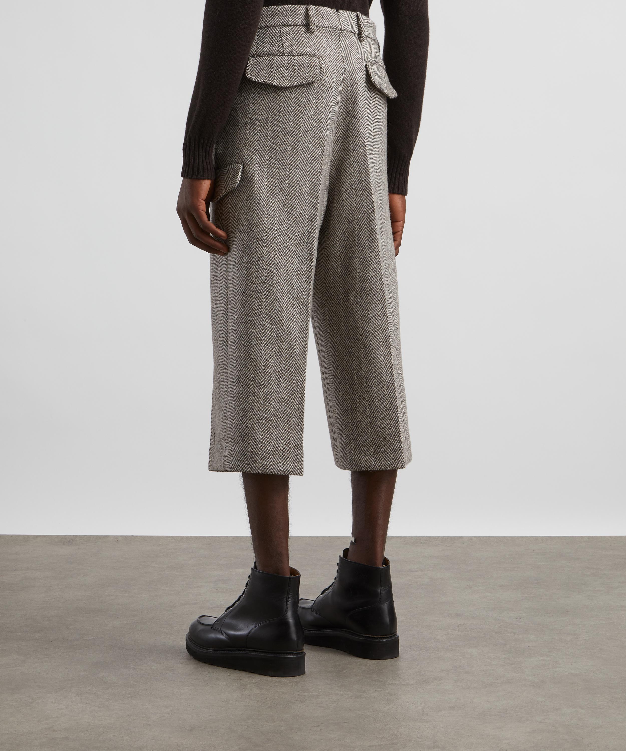 Ami - Military Wide Bermuda Herringbone Shorts image number 3