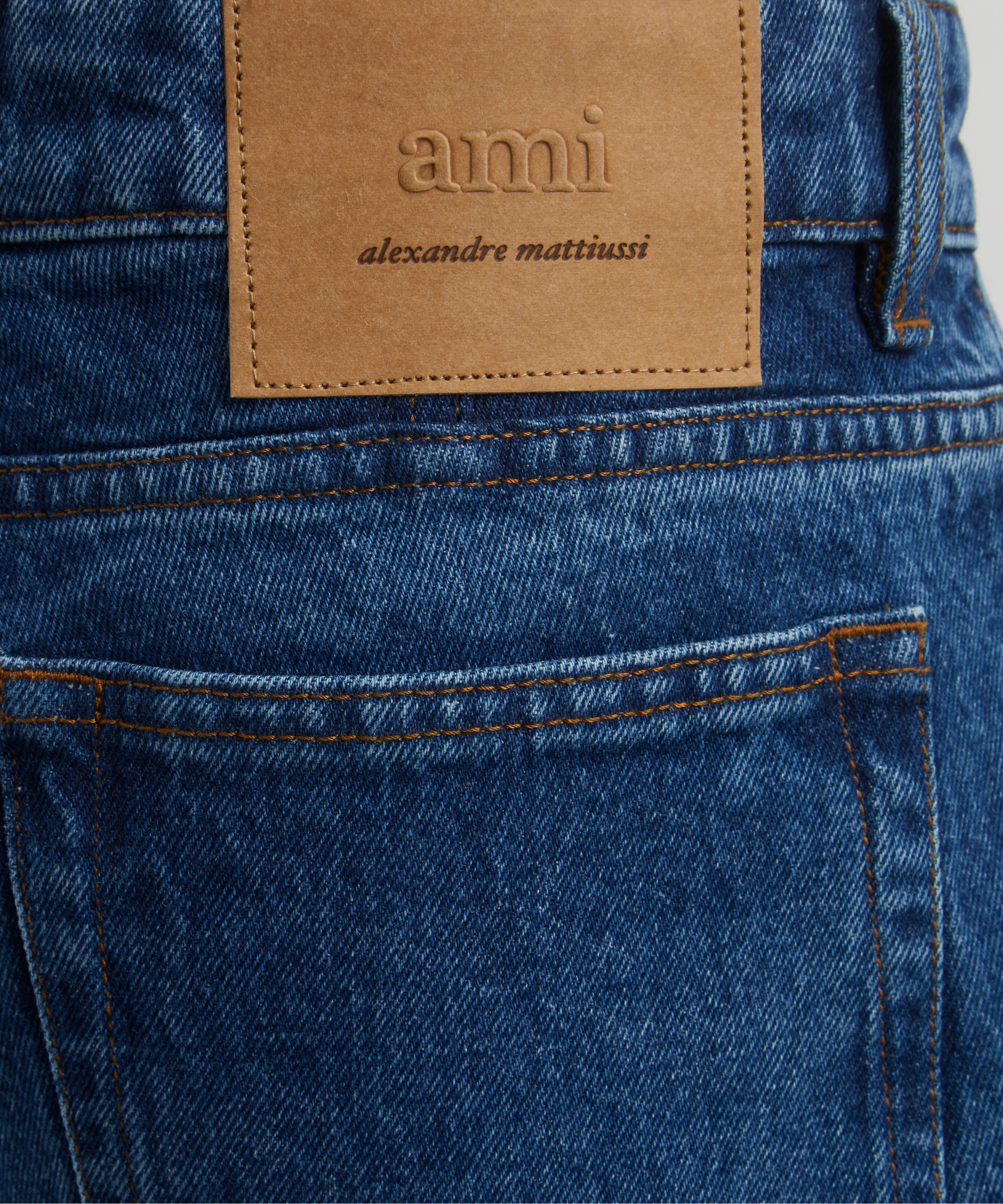 Ami - Classic Fit Used Blue Jeans image number 4