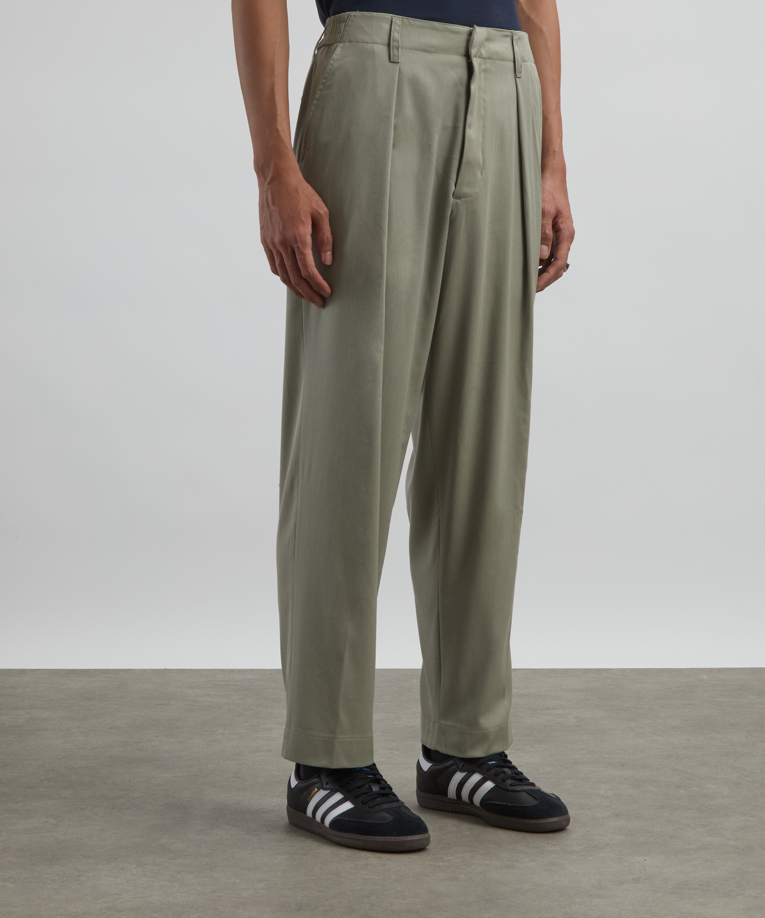 Uniform Bridge - One Tuck Banding Slacks image number 2