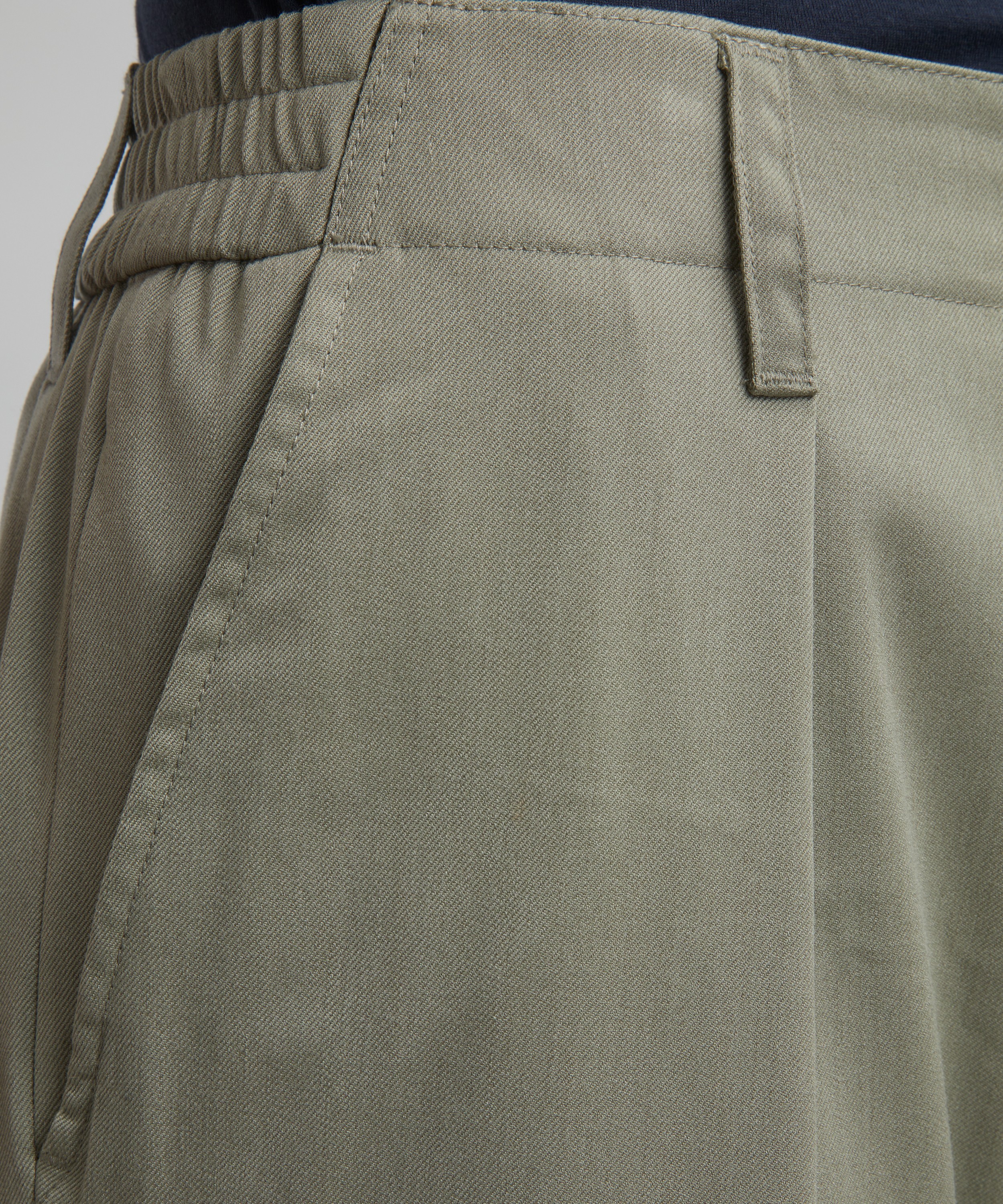 Uniform Bridge - One Tuck Banding Slacks image number 4