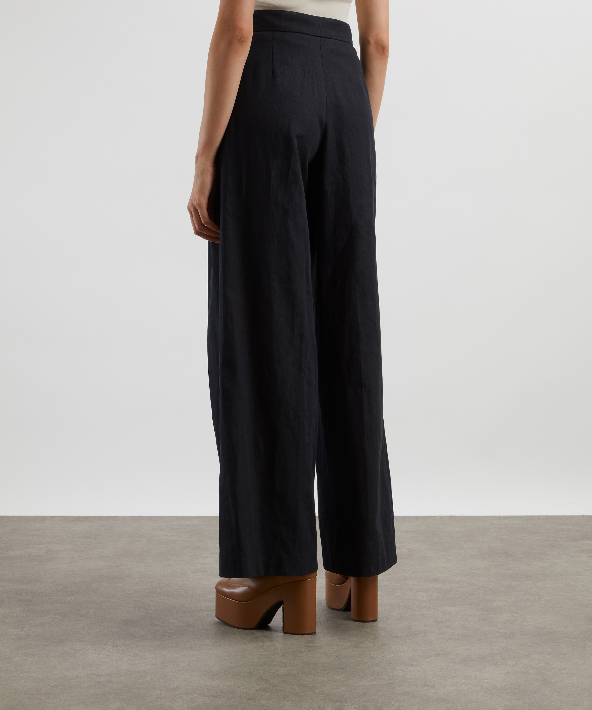 Dries Van Noten - Wide Pleated Cotton-Linen Gabardine Trousers image number 3