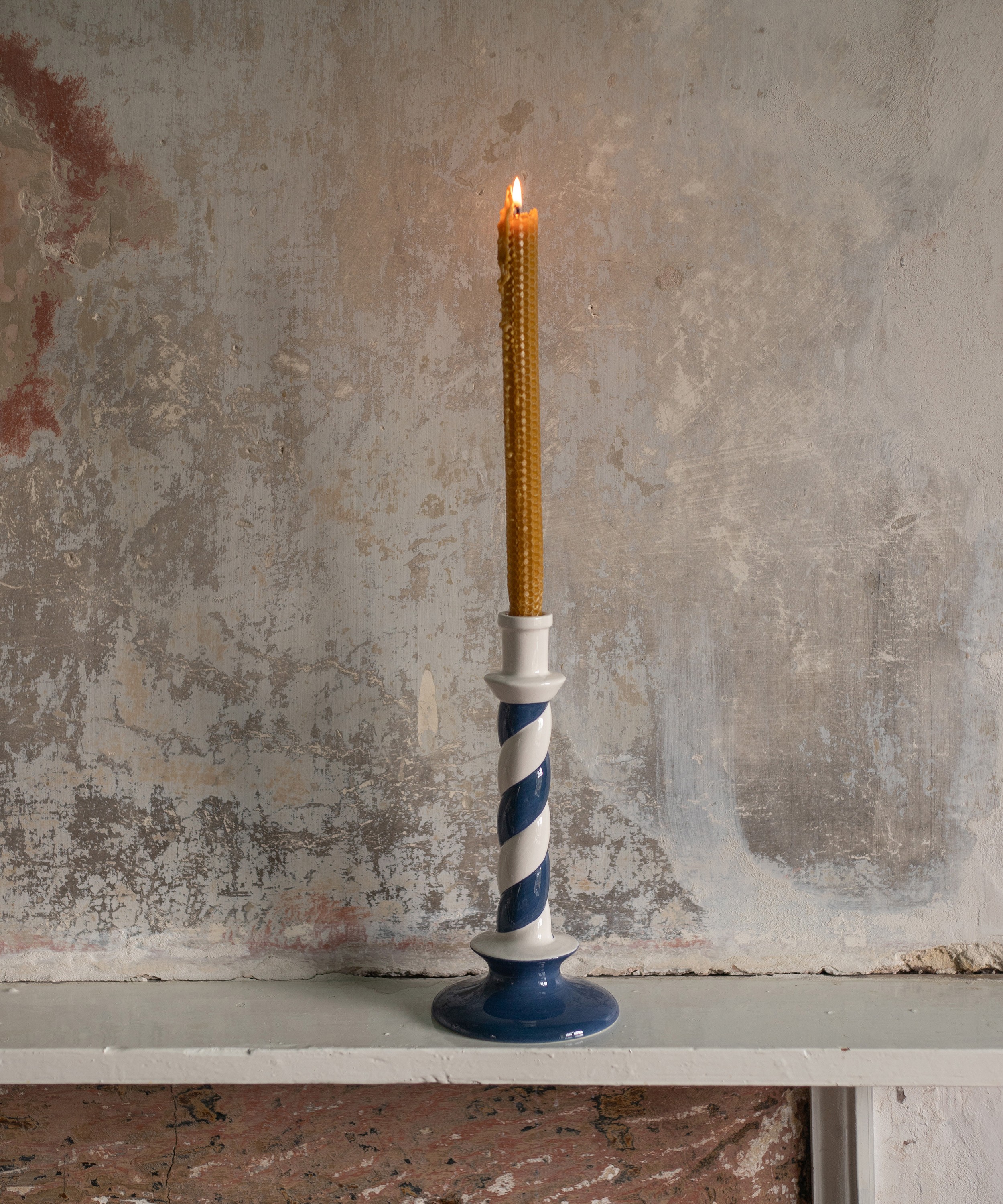 Vaisselle - Candle Stripe Twisted Candle Holder image number 1