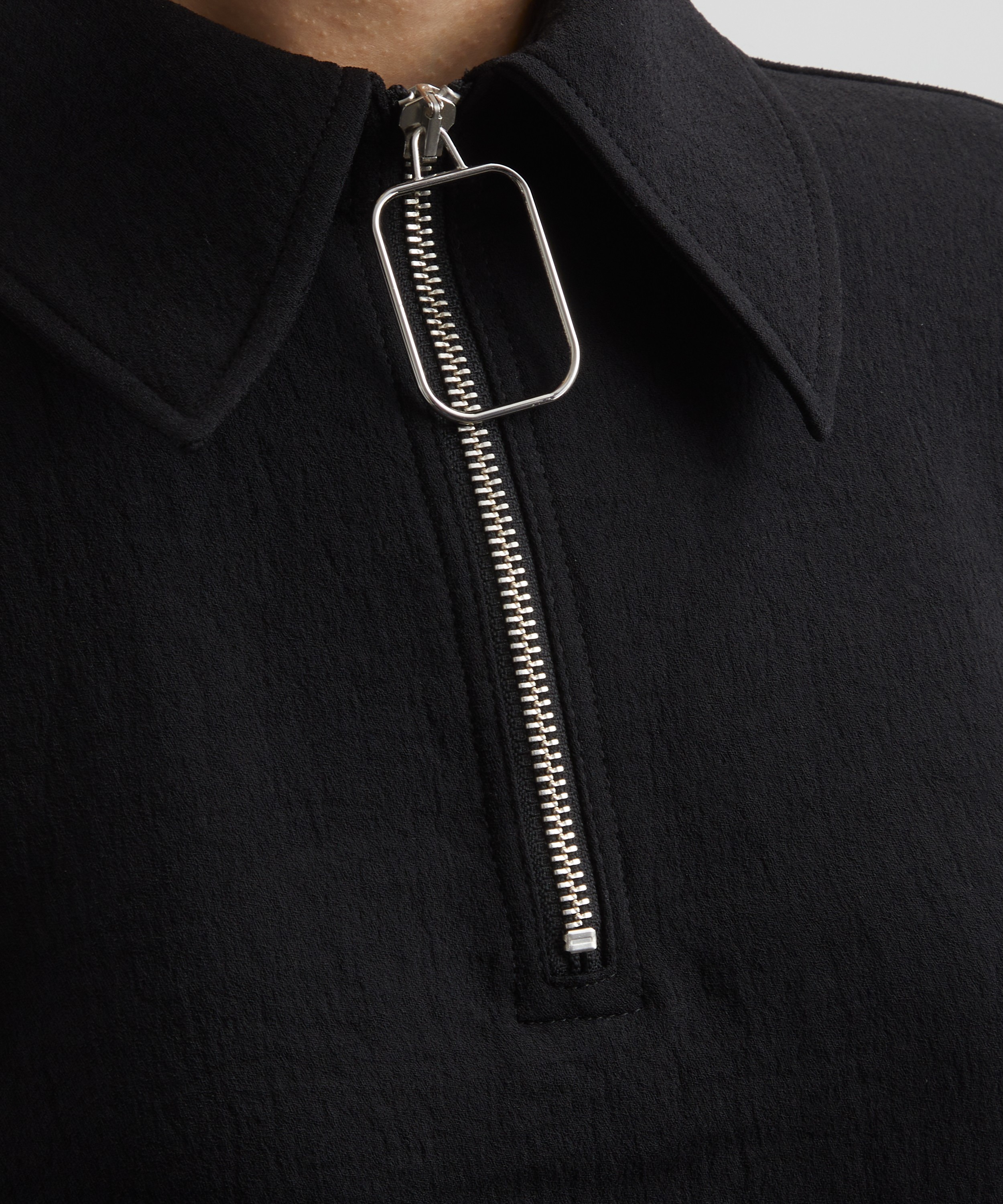 JW Anderson - Spread Collar Crepe Shirt image number 4