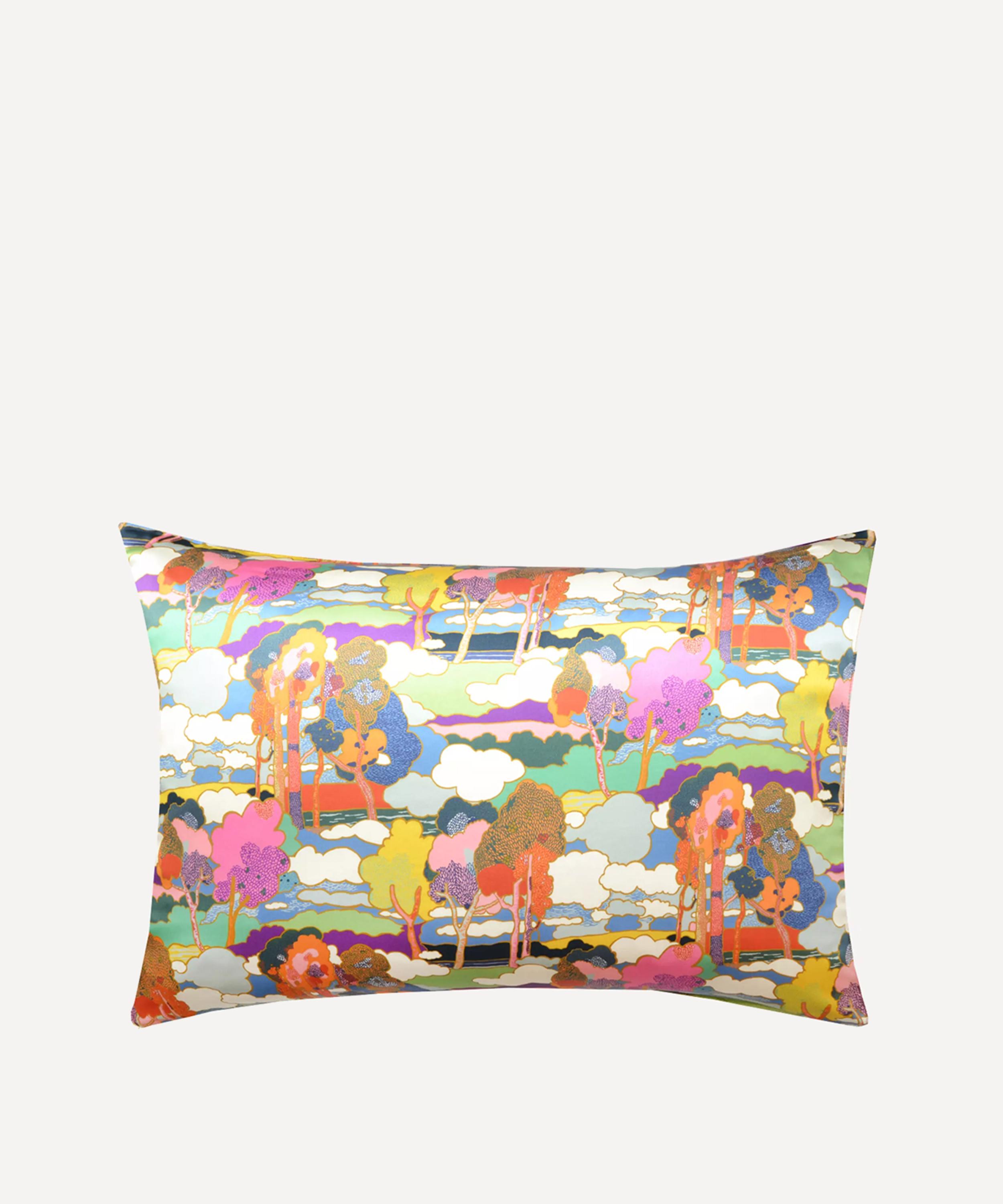 Coco & Wolf - Prospect Road Silk Pillowcase image number 0