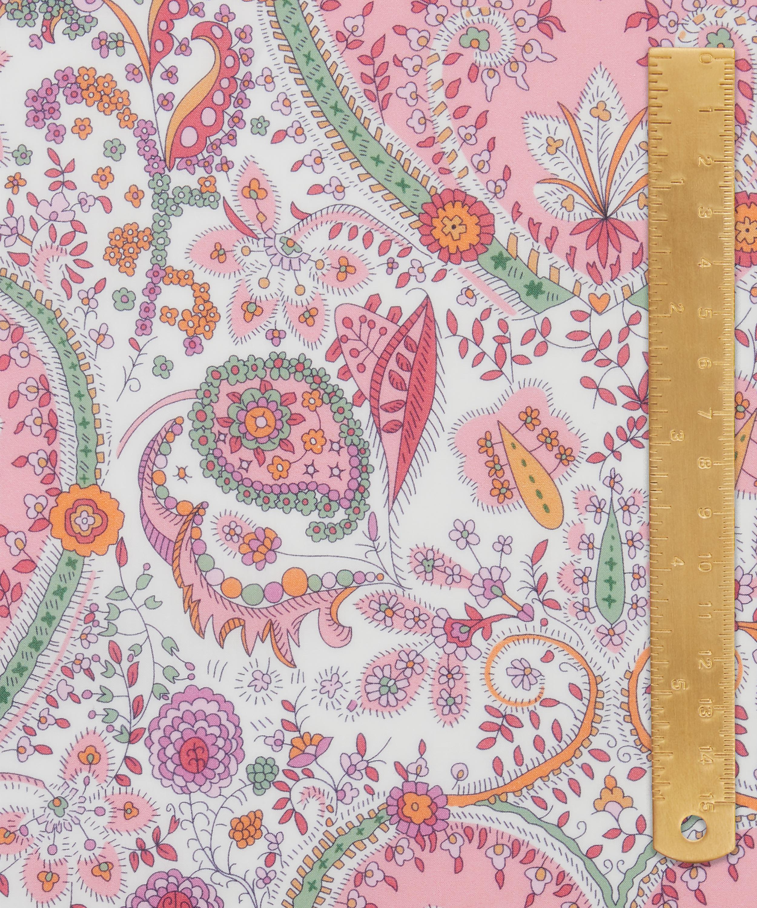 Liberty Fabrics - Theri Kitty Tana Lawn™ Cotton image number 4