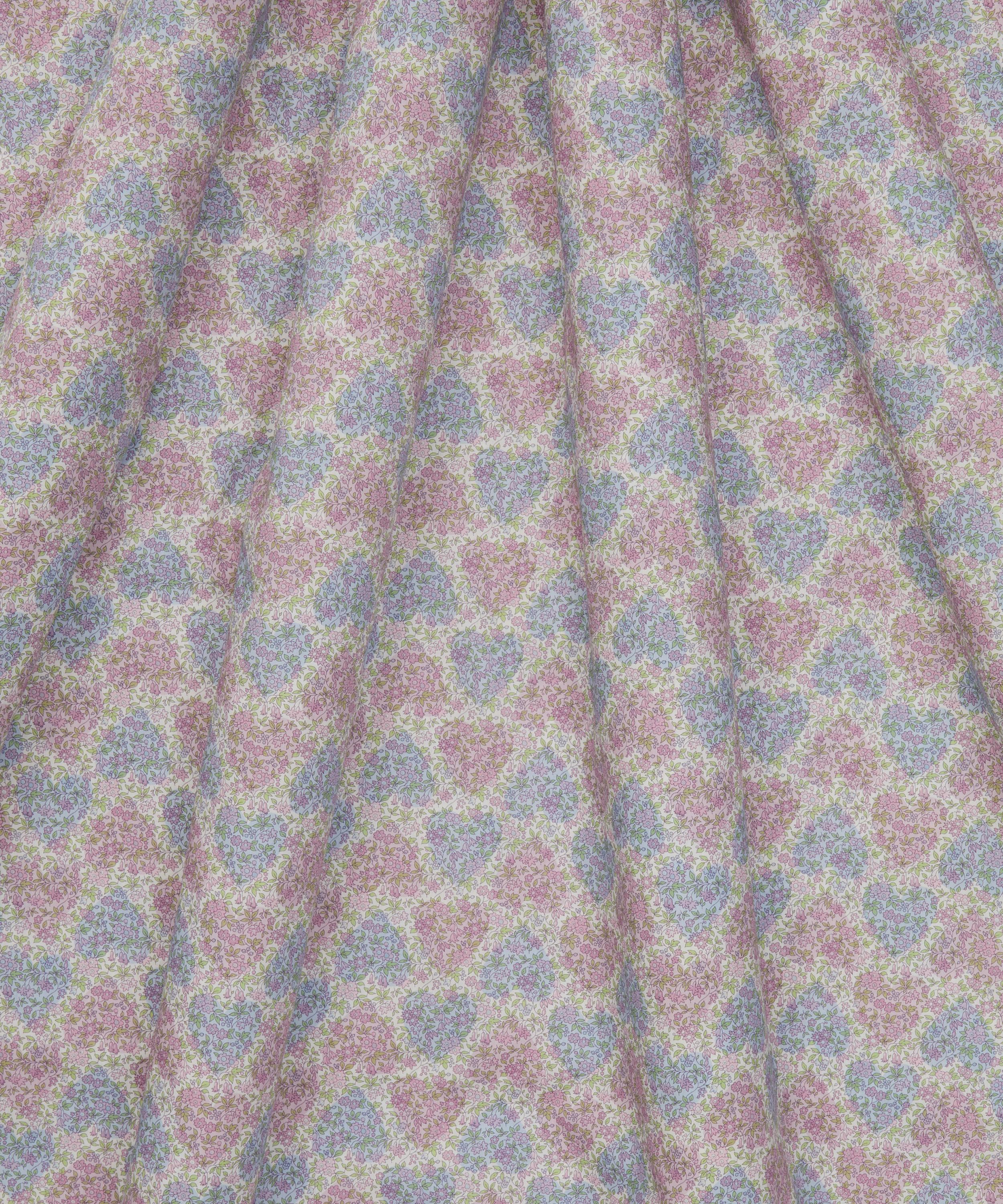 Liberty Fabrics - Chamomile Hearts Tana Lawn™ Cotton image number 2