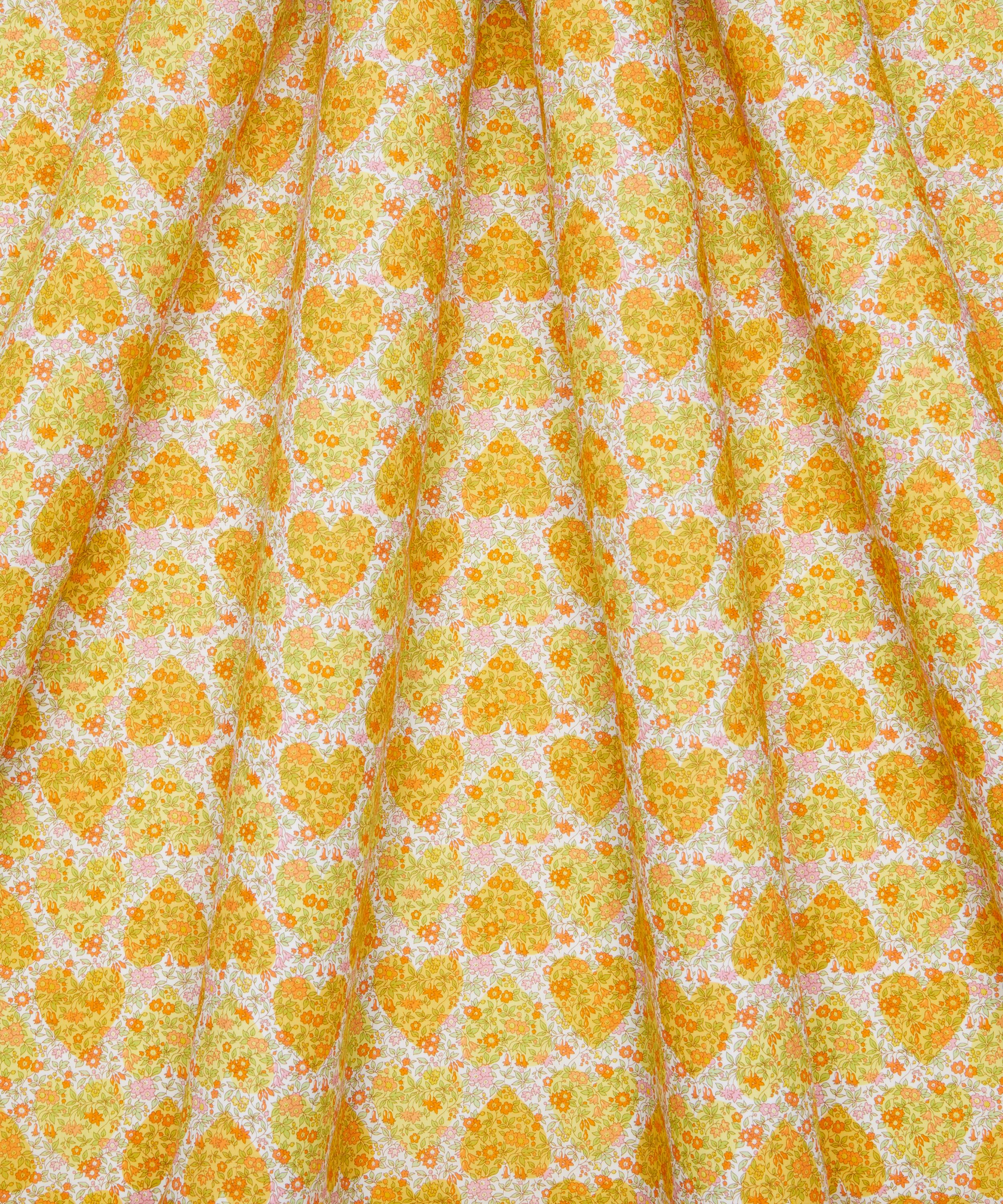 Liberty Fabrics - Chamomile Hearts Tana Lawn™ Cotton image number 2