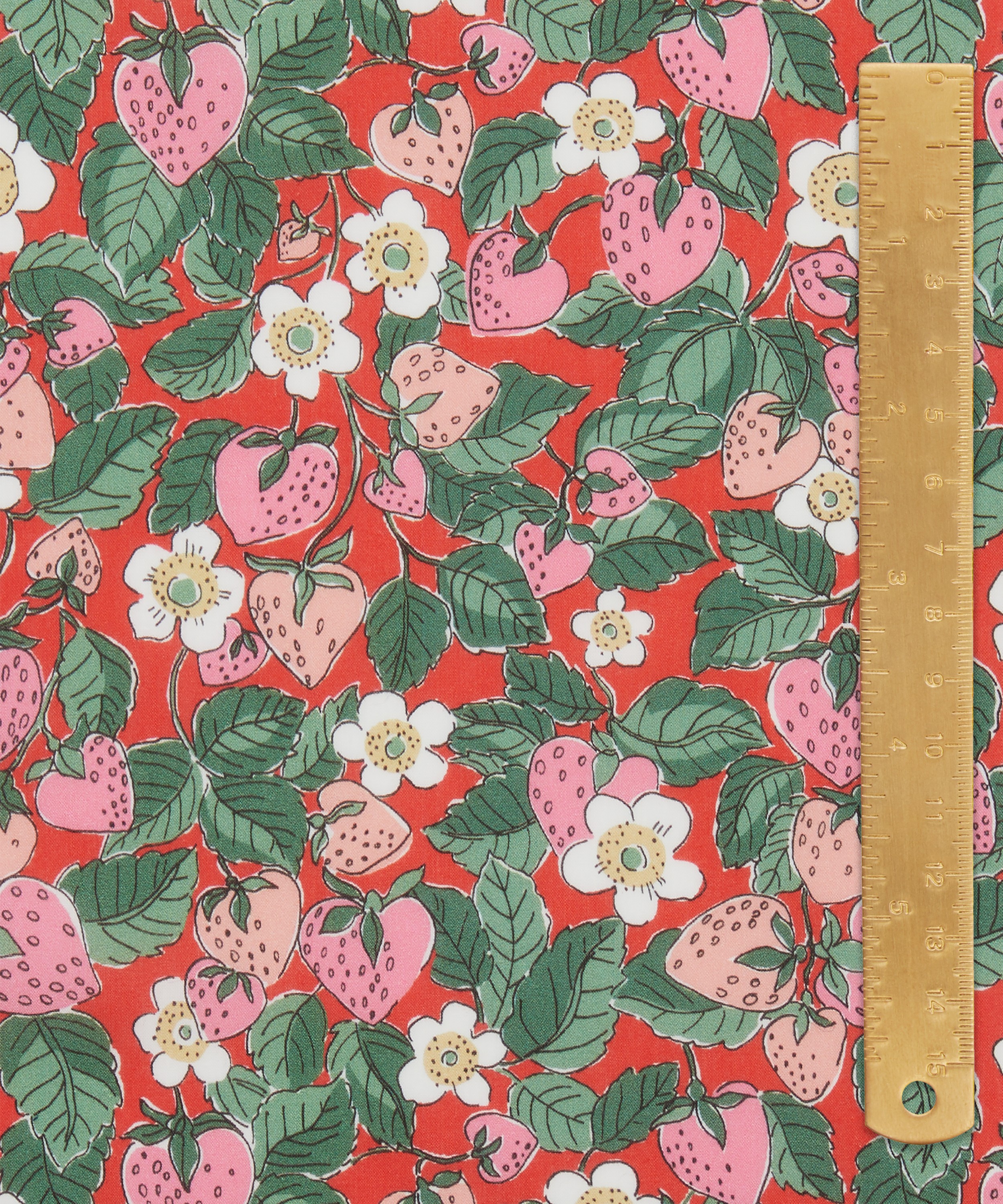 Liberty Fabrics - Strawberry Dream Tana Lawn™ Cotton image number 4