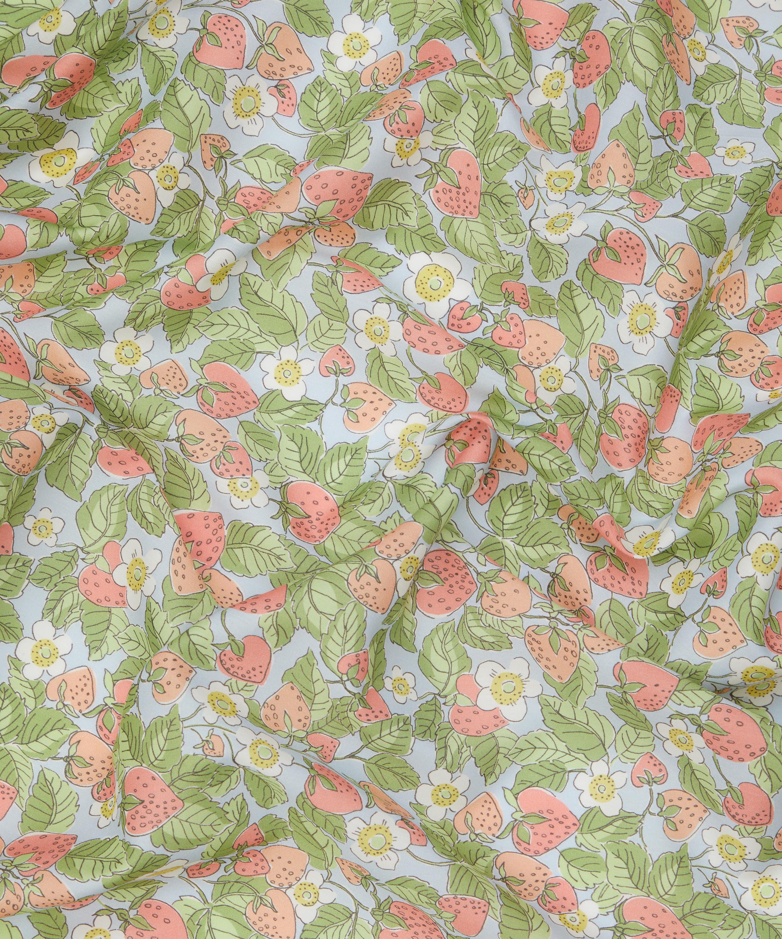 Liberty Fabrics - Strawberry Dream Tana Lawn™ Cotton image number 3