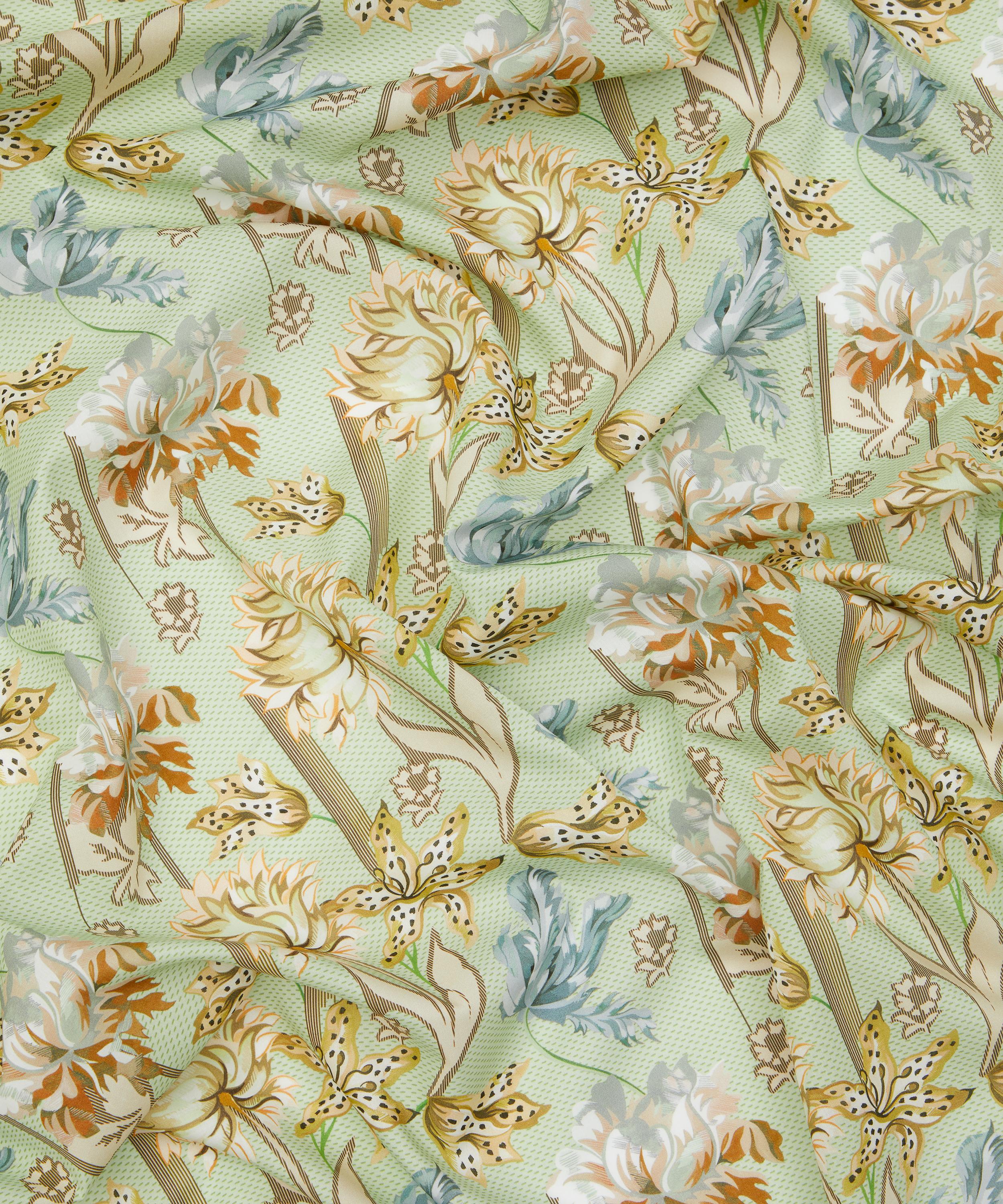 Liberty Fabrics - Bettina Bloom Tana Lawn™ Cotton image number 3