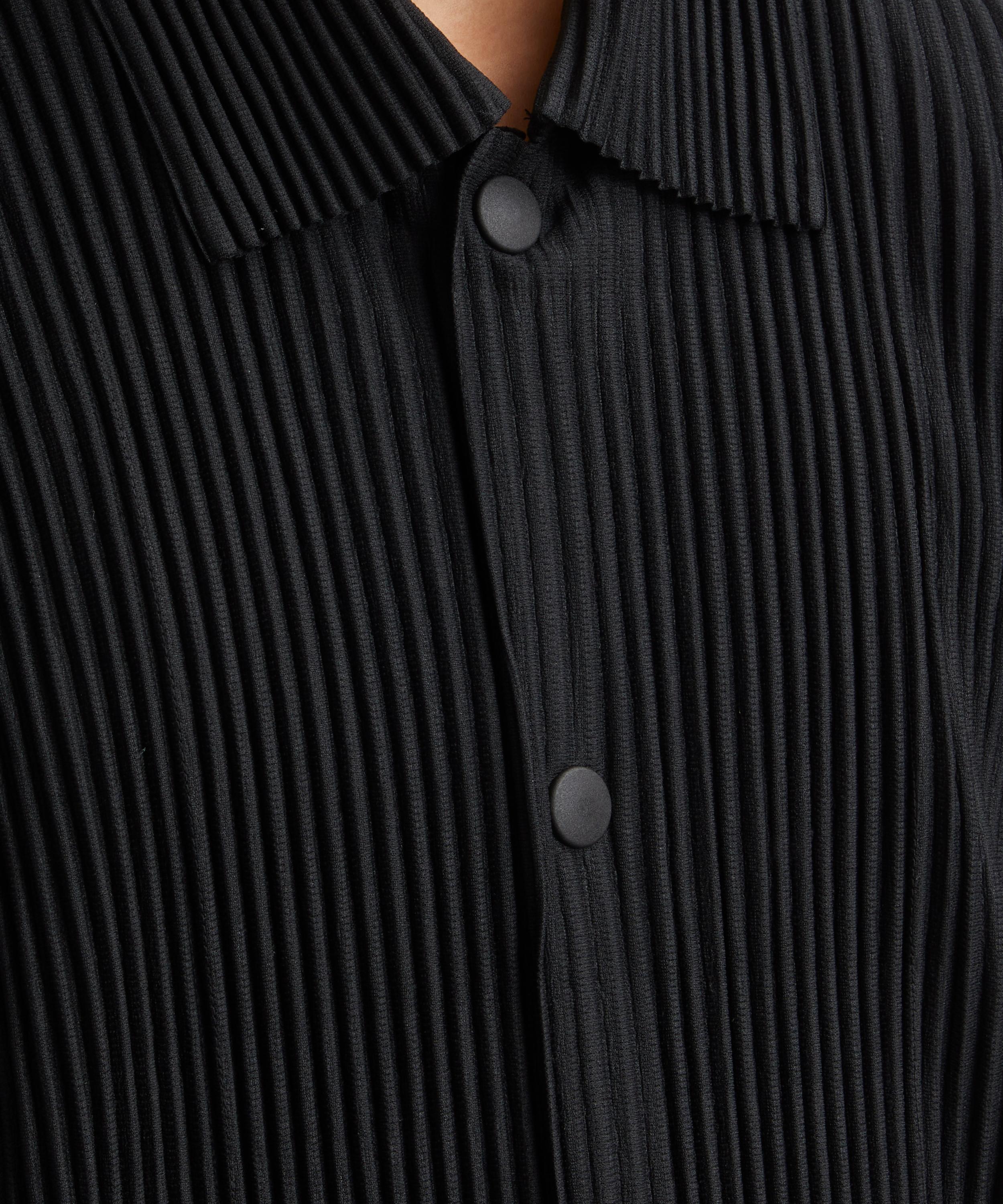 HOMME PLISSÉ ISSEY MIYAKE - MC AUGUST Black Pleated Jacket image number 4