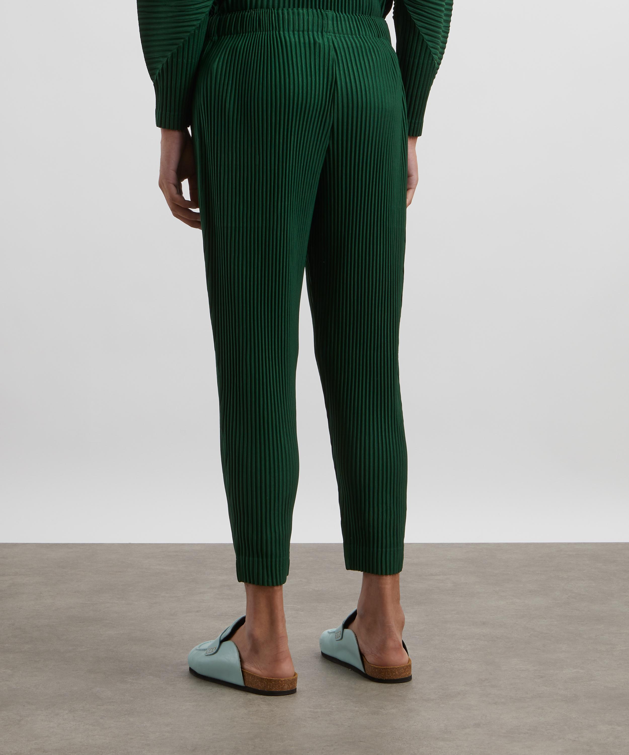 Homme Plisse Issey Miyake - MC AUGUST Seaweed Green Pleated Tapered Trousers image number 3