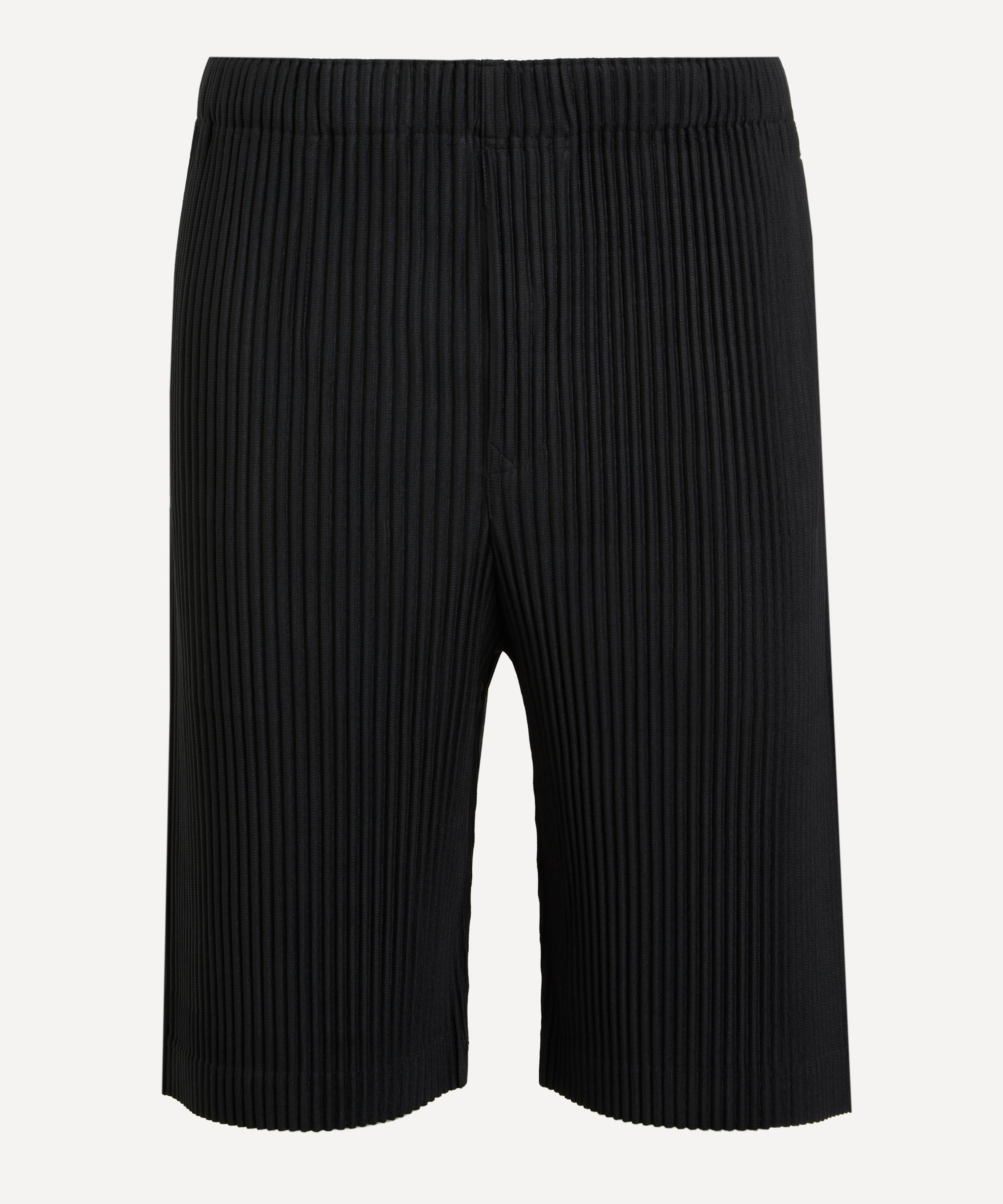 HOMME PLISSÉ ISSEY MIYAKE - MC AUGUST Black Pleated Shorts image number 0